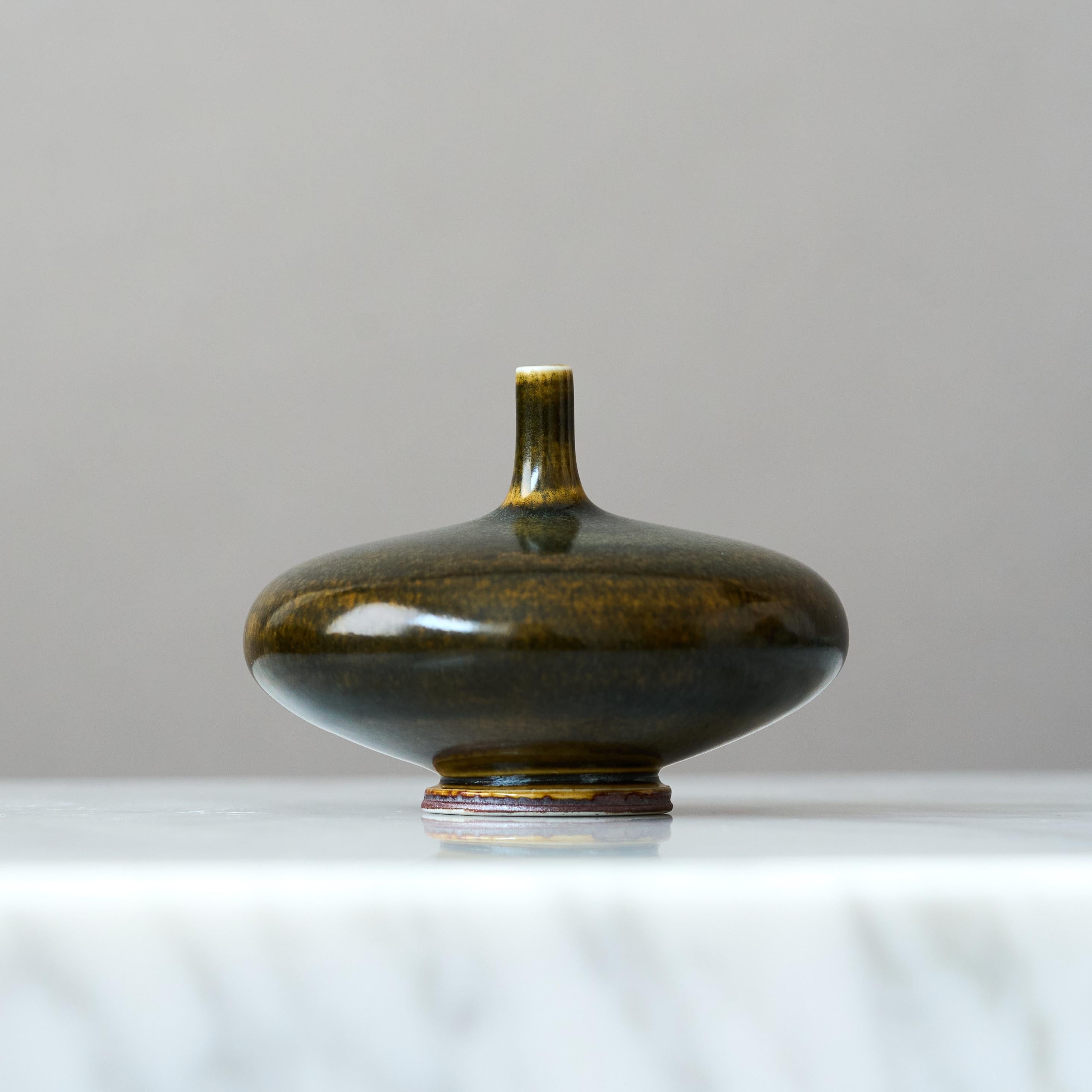 Stoneware Miniature Vase by Berndt Friberg. Gustavsberg Sweden 1960s In Good Condition For Sale In Malmö, SE