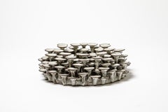 Escultura-espejo de gres de Mart Schrijvers, 2023