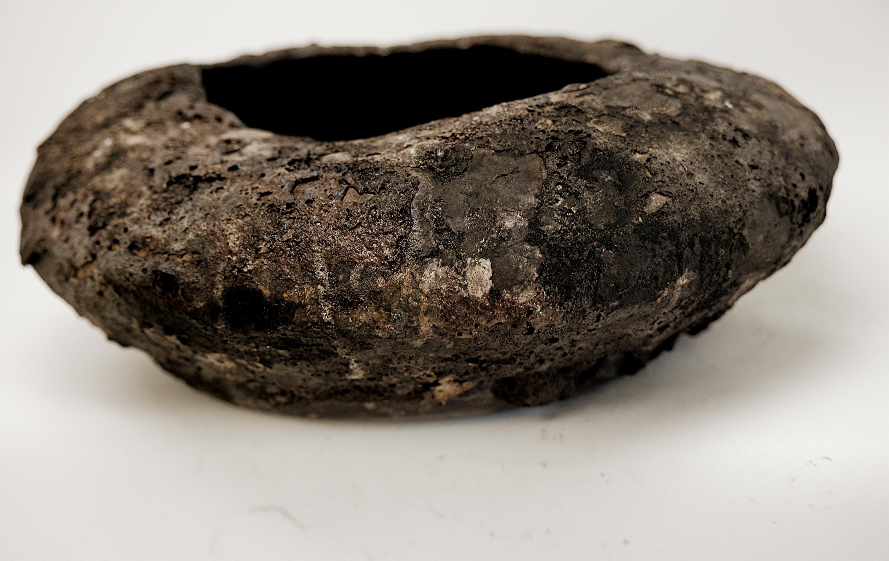 Stoneware  Moody Bowl Lava Granite Textured- 22