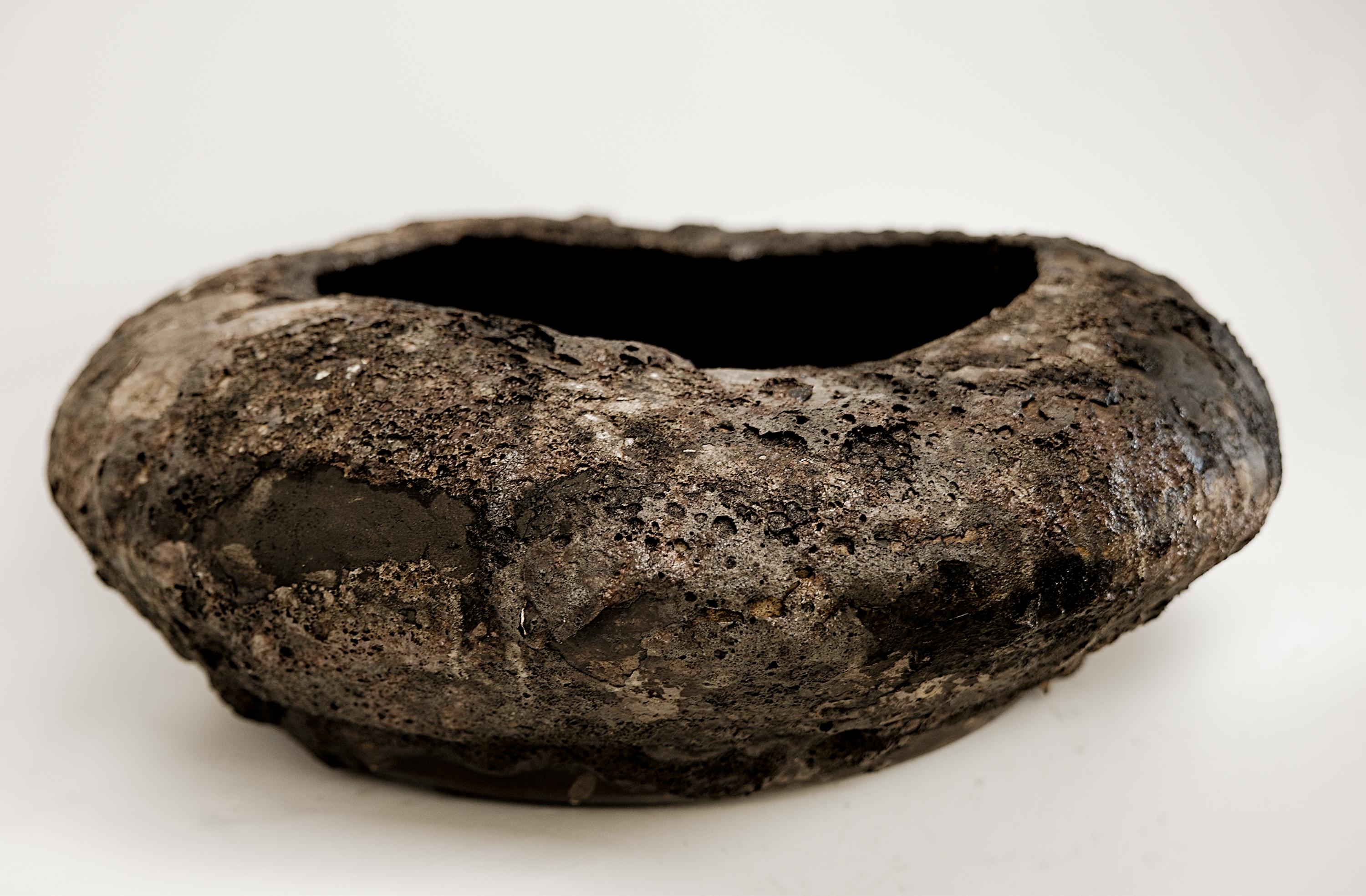 Stoneware  Moody Bowl Lava Granite Textured- 22