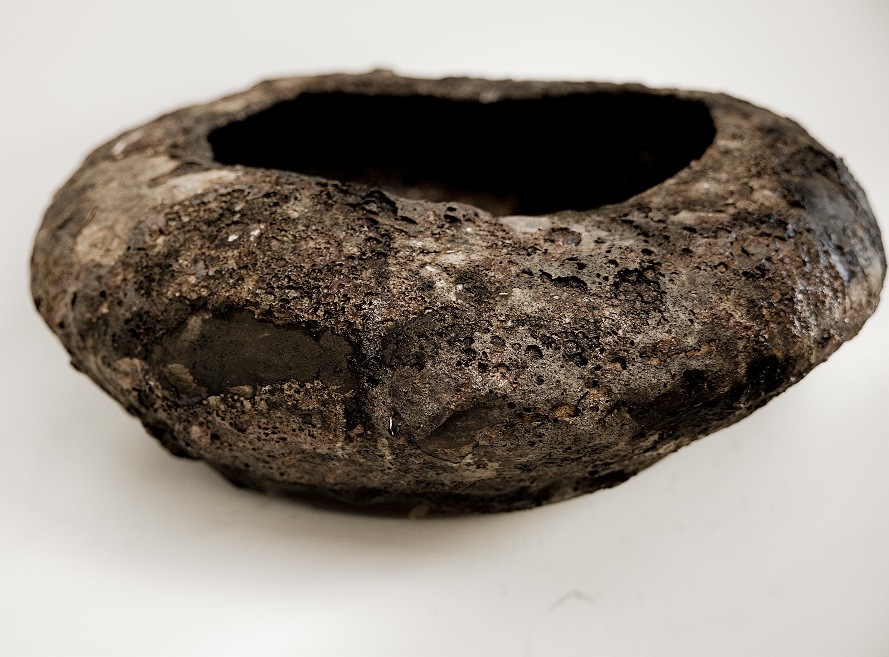 Stoneware  Moody Bowl Lava Granite Textured- 22
