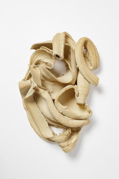 Escultura mural de gres de Patrick Crulis, 2026.