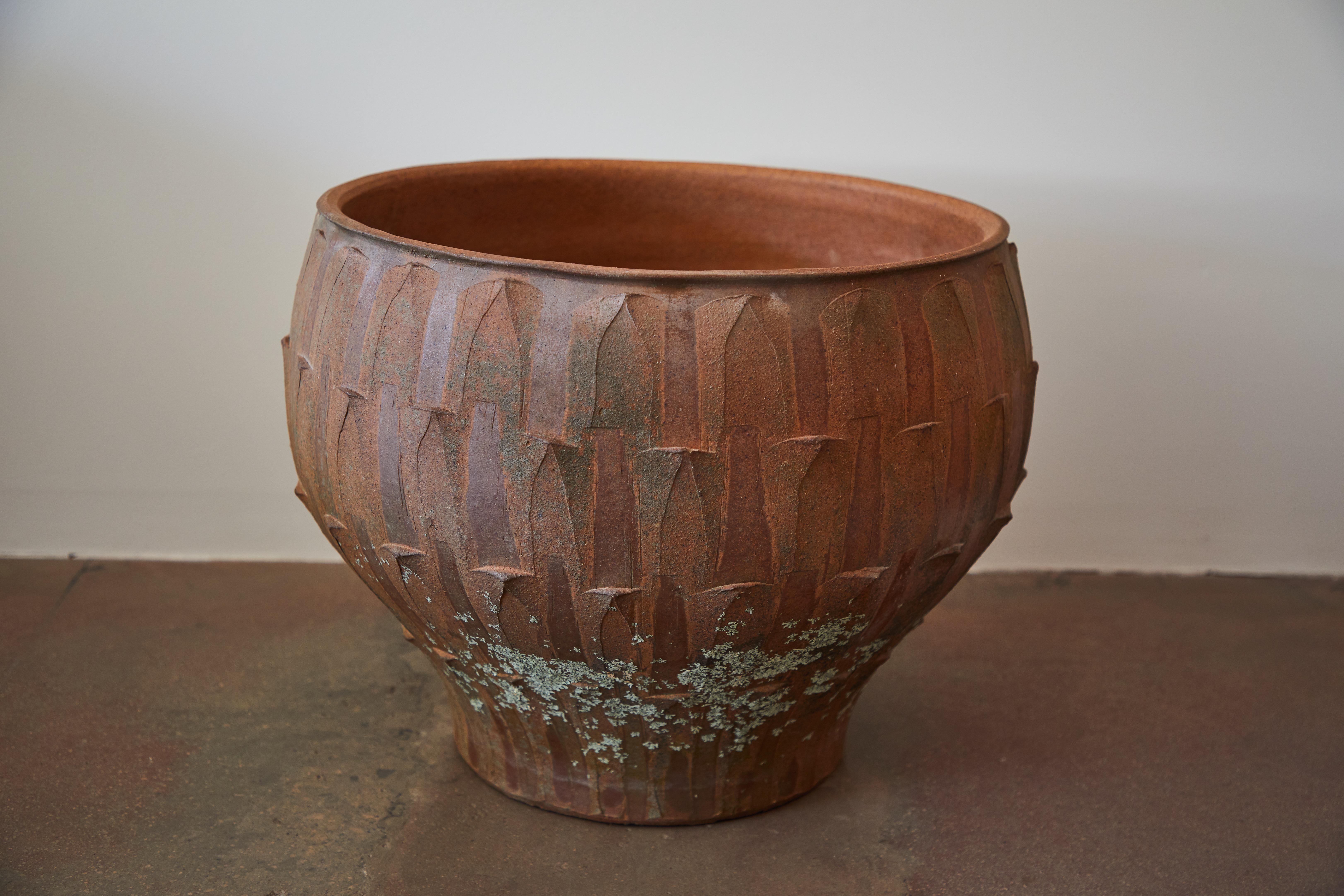 Sculpted planter by David Cressey from the Pro/Artisan collection for Architectural Pottery. Made in California, circa 1960s.