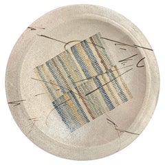 Assiette en grès de Bruno Gambone