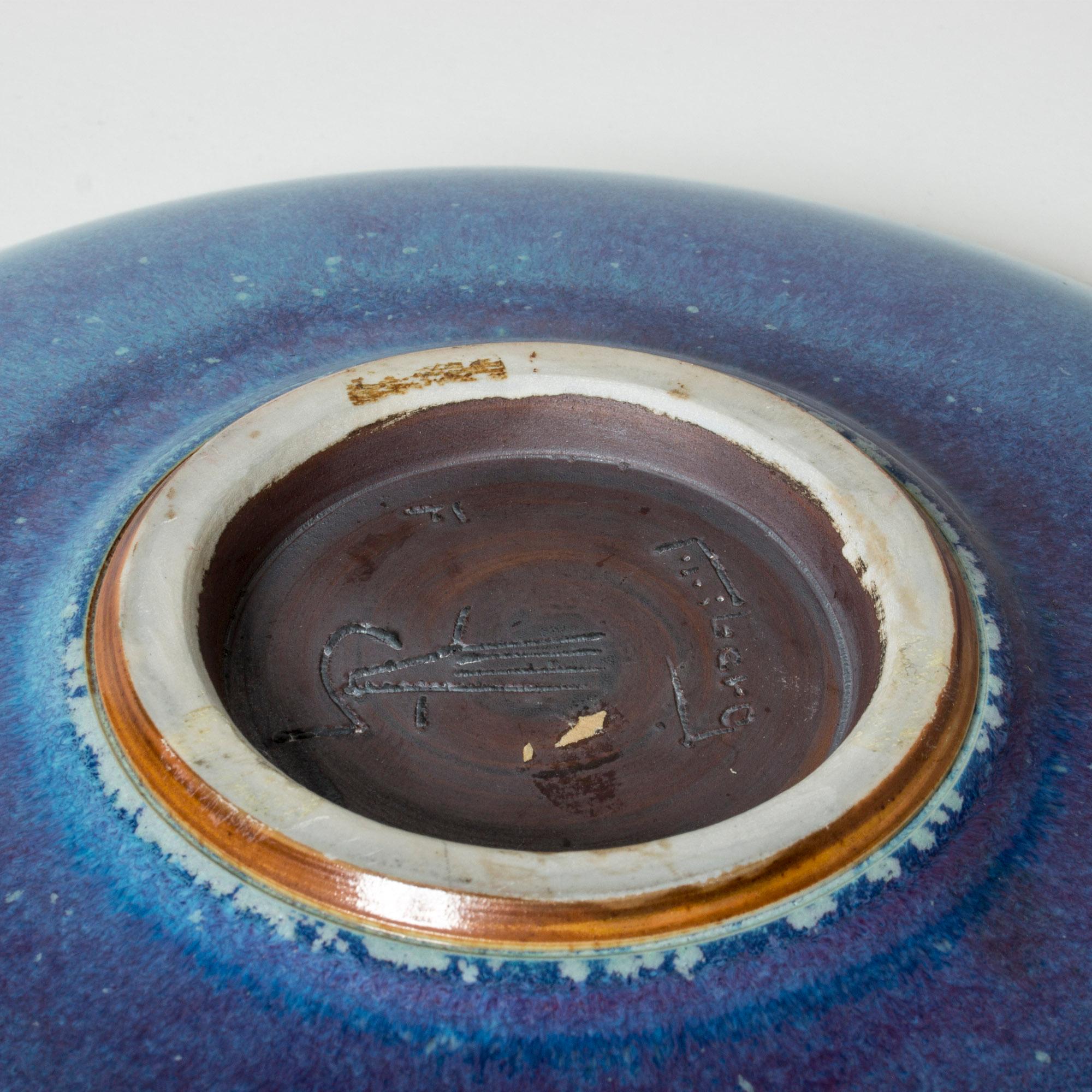 Stoneware Platter by Berndt Friberg, Gustavsberg, Sweden, 1960s For Sale 1