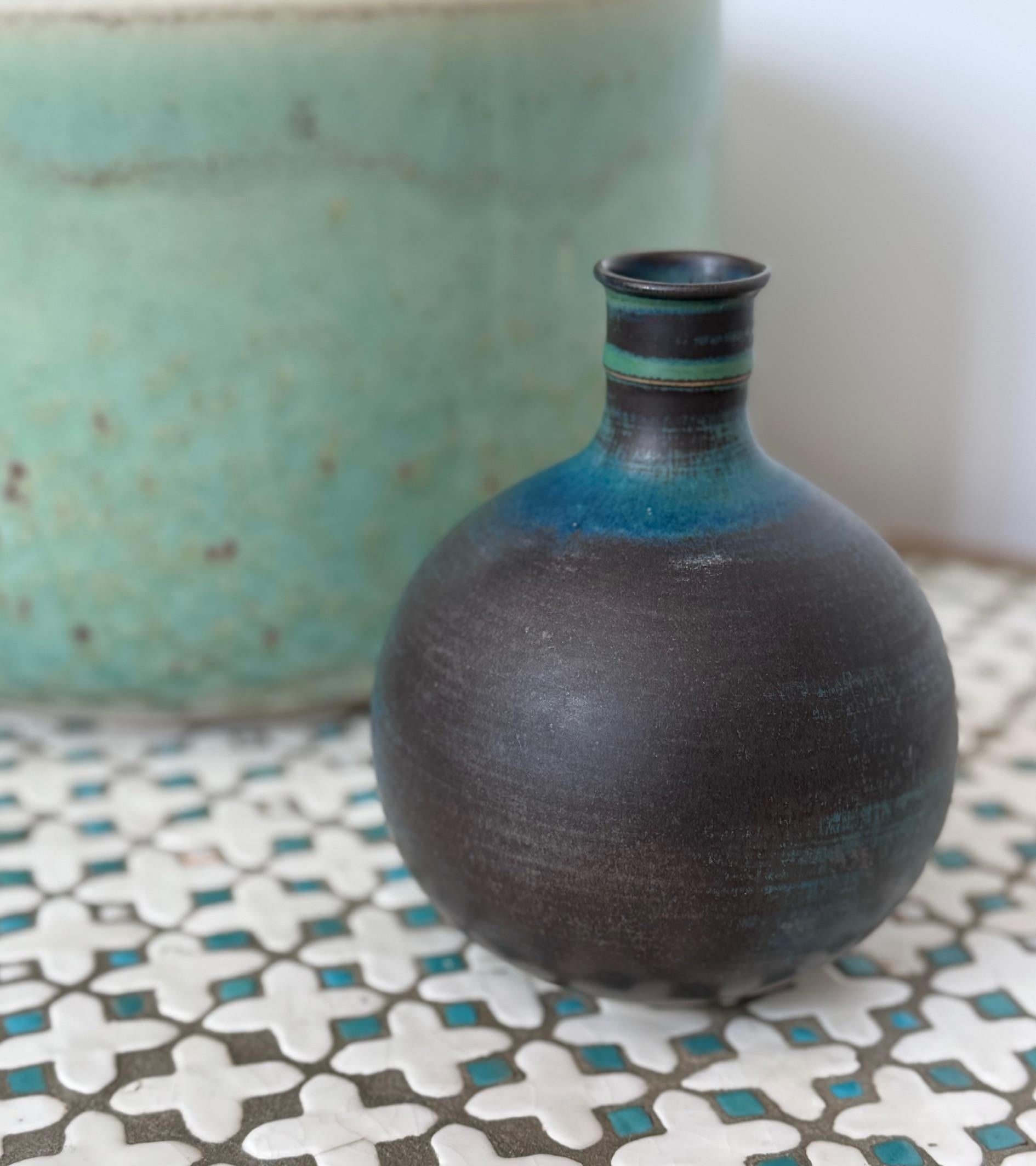 Céramique Vase rond Stig Lindberg pour Gustavsberg en vente