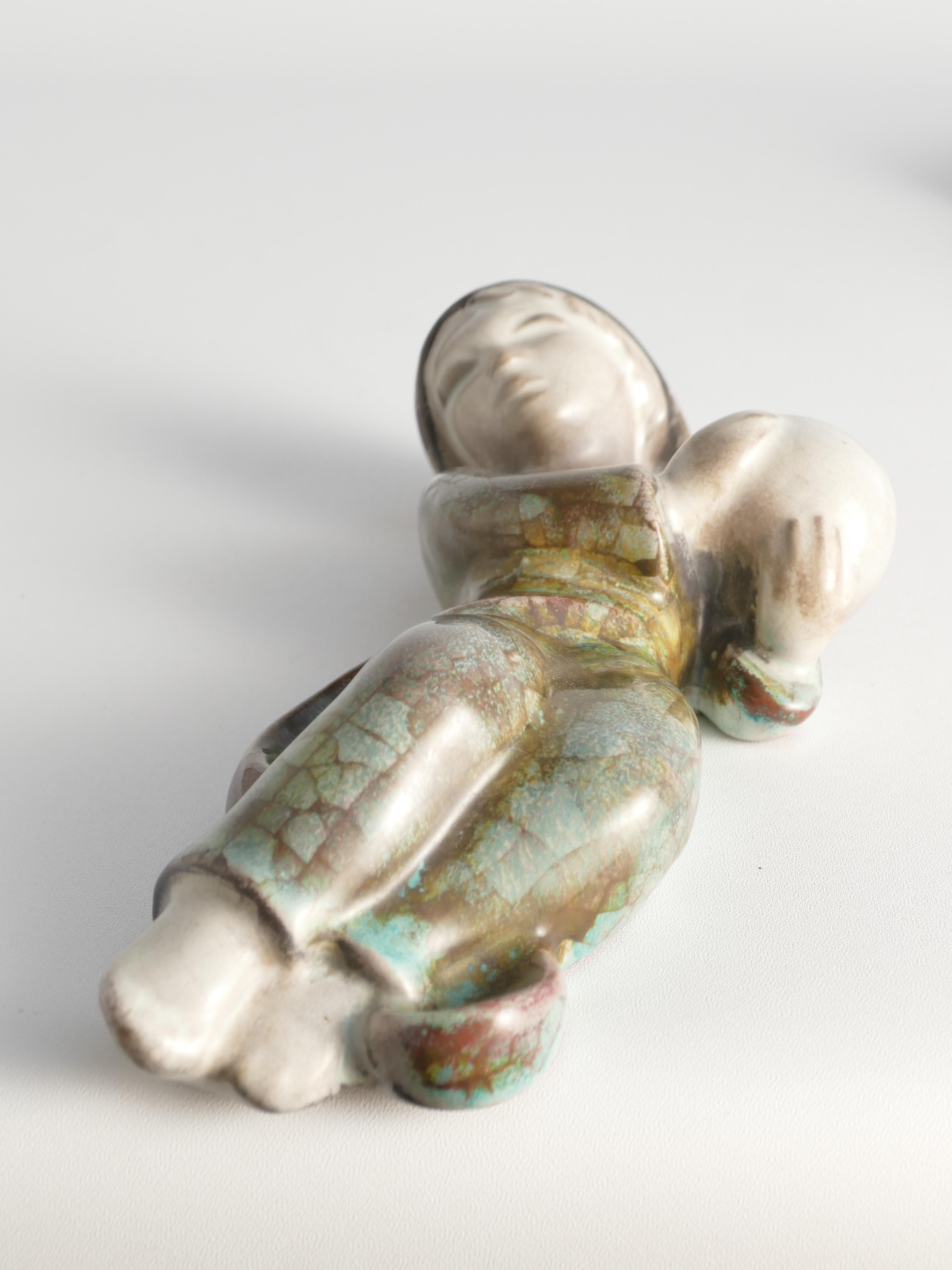 Mid-Century moderno Sconce in gres con motivo a forma di ragazzo di Marianne Starck per Michael Andersen & Son in vendita