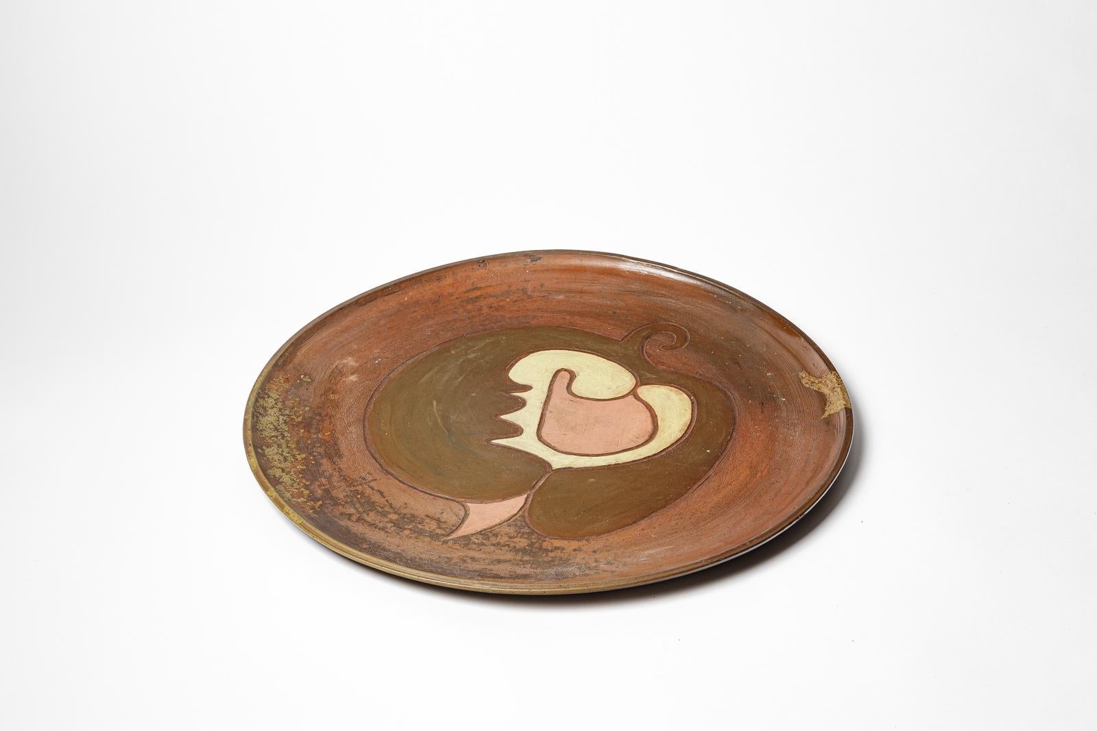 Beaux Arts Stoneware sculptural plate by Georges Martin, circa 1970-1980. For Sale