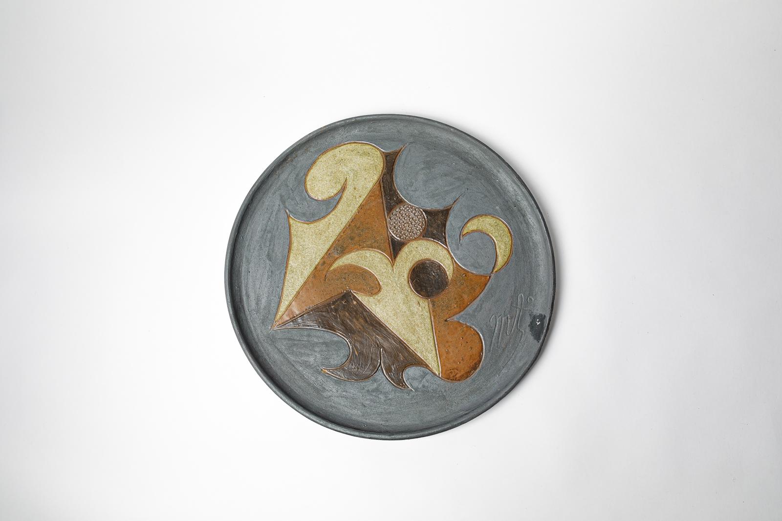Skulpturaler Teller aus Steinzeug von Georges Martin, ca. 1970-1980. (Französisch) im Angebot