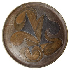 Assiette sculpturale en grès de Georges Martin, vers 1970-1980.