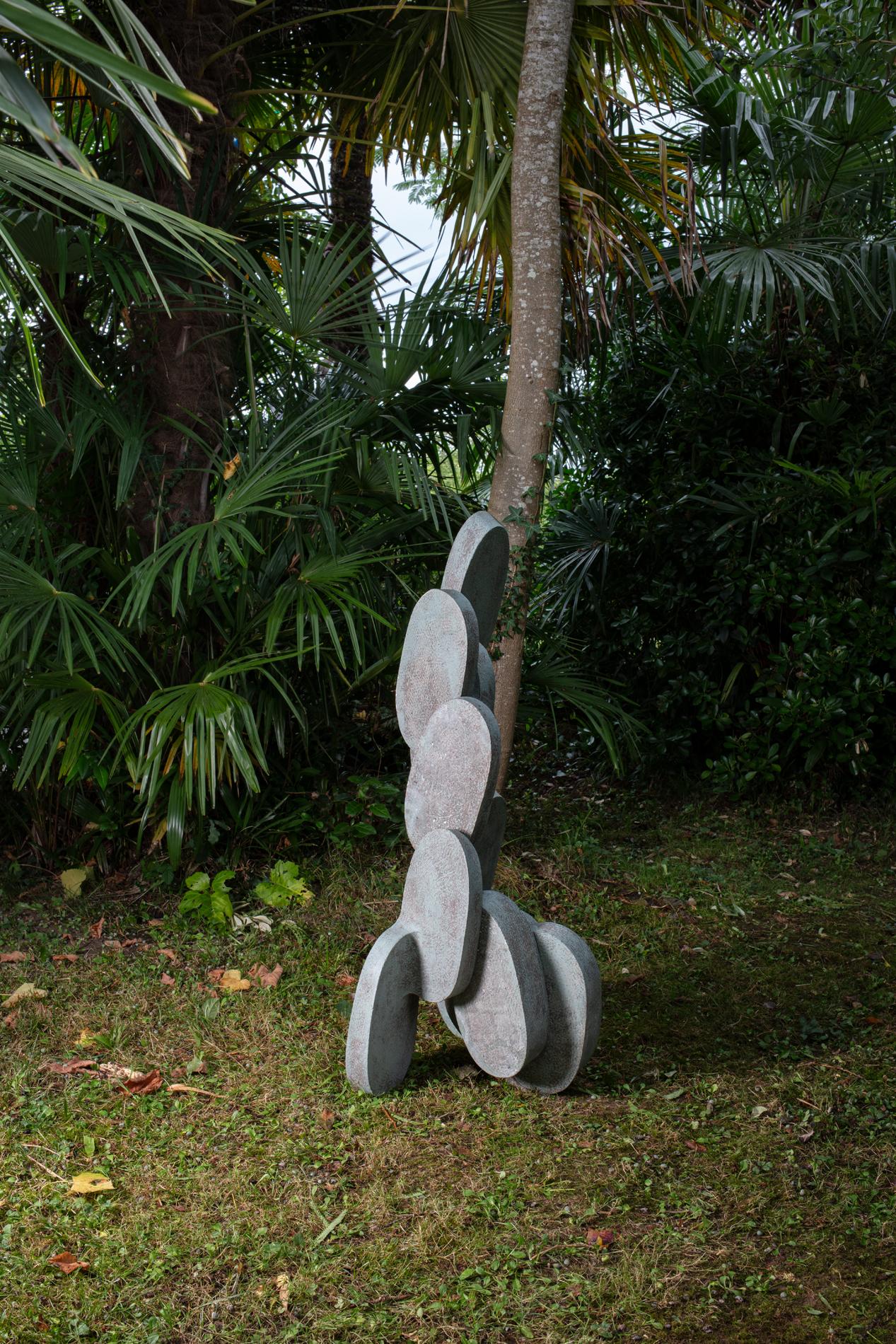Francese Scultura in gres di Maarten Stuer, intitolata 