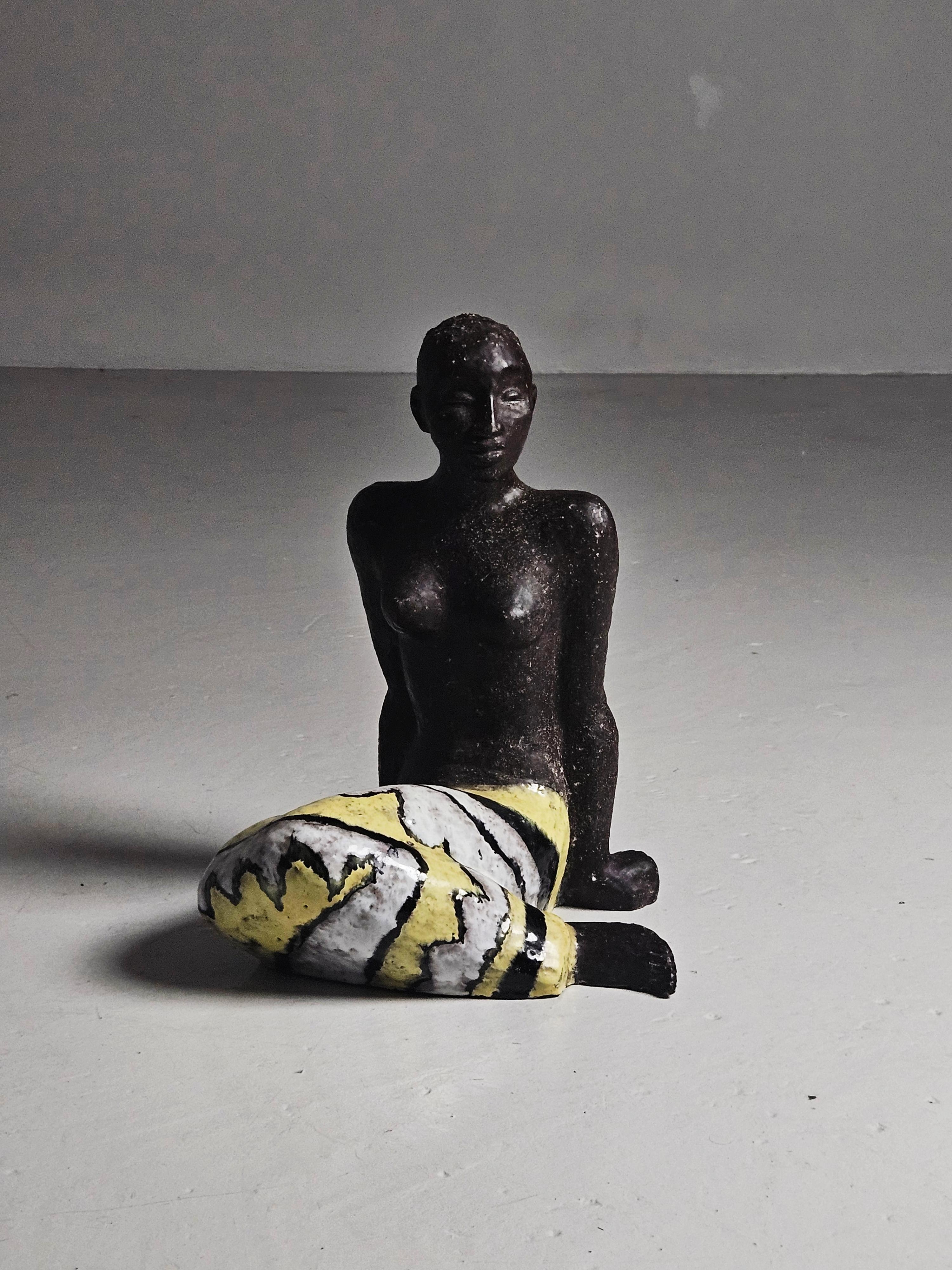 Sculpture conçue par Vicke Lindstrand pour Upsala-Ekeby en Suède dans les années 1950. 

Taille impressionnante et belle glaçure. Modèle très rare.