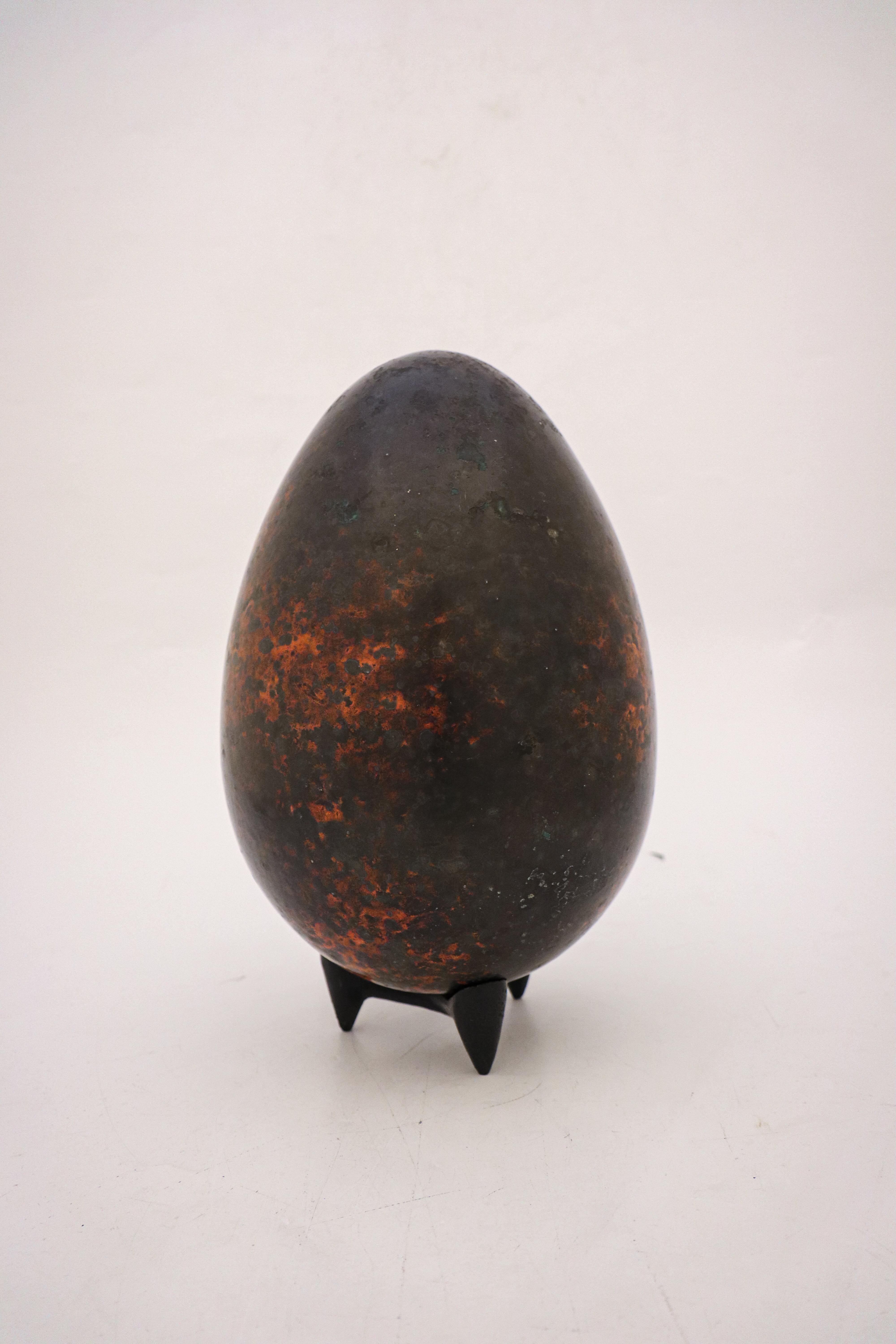 Mid-20th Century Stoneware Sculpture Egg Orange & Black-Tone Glaze by Hans Hedberg, Biot, France