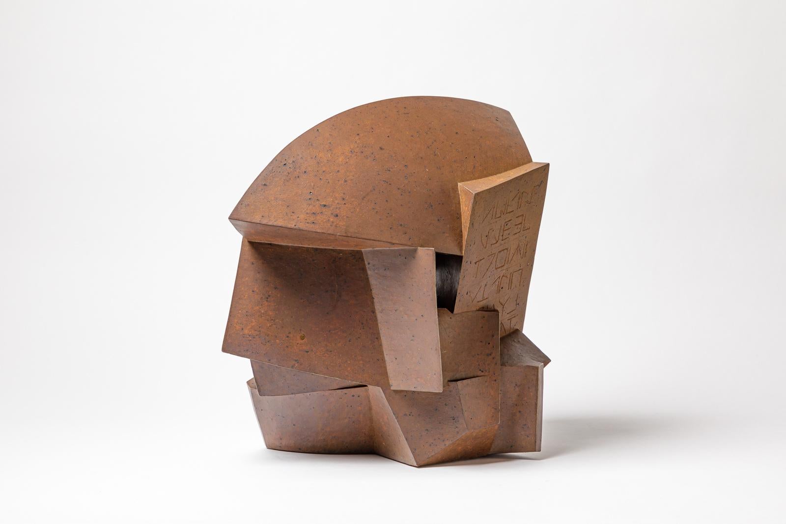 Scultura in gres intitolata 