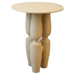 Table d'appoint en grès par Sophie Vaidie