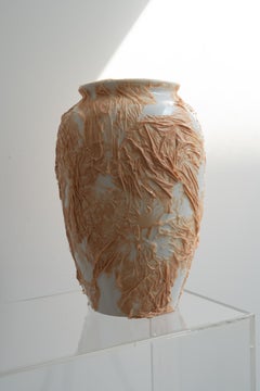 Stoneware, Silicone Large Wrinkled by Daniel Elkayam