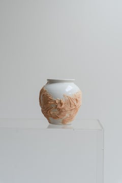 Stoneware, Silicone Small Wrinkled by Daniel Elkayam