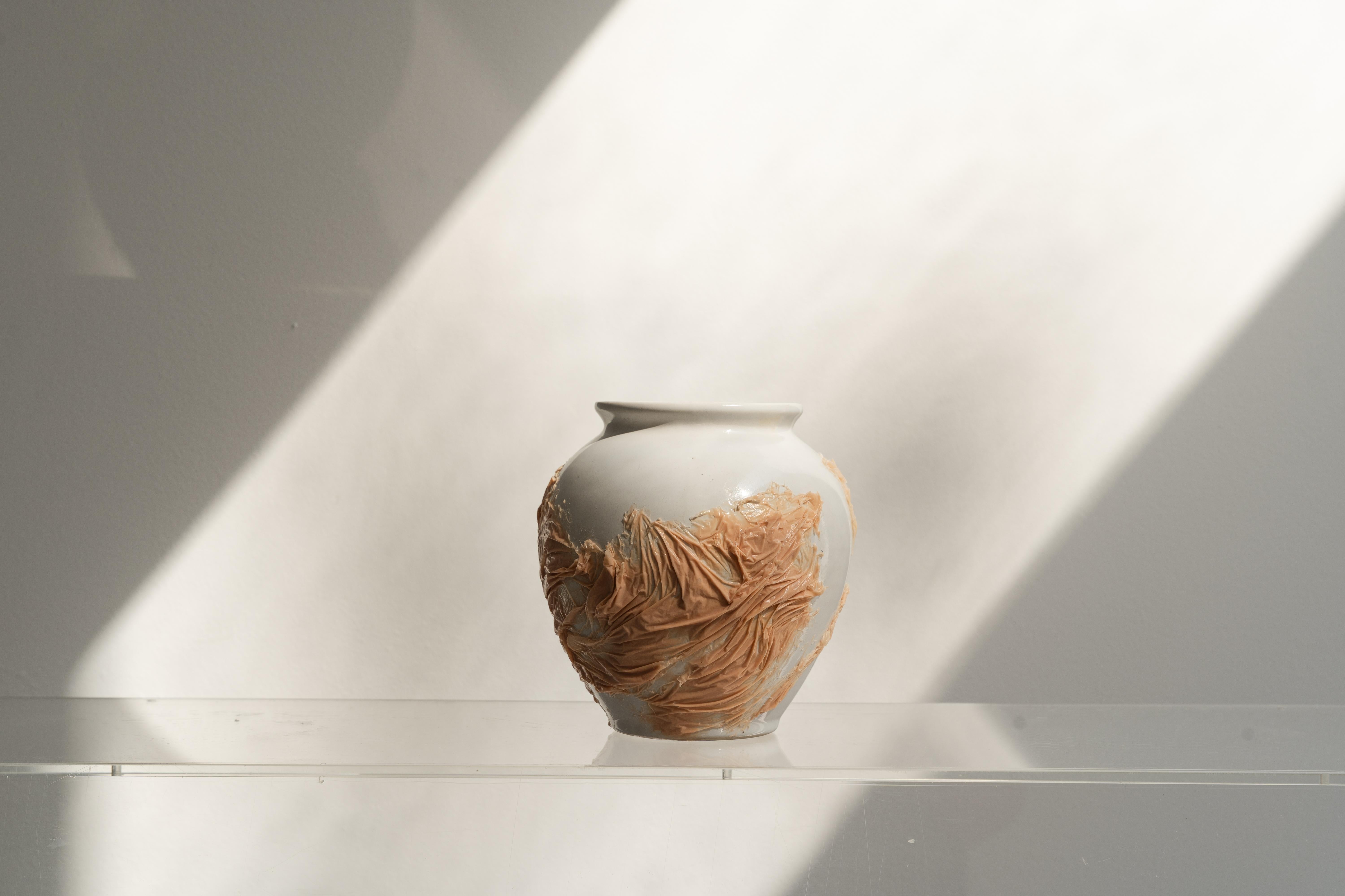 Gres, Silicona Pequeña Arrugada de Daniel Elkayam Posmoderno en venta