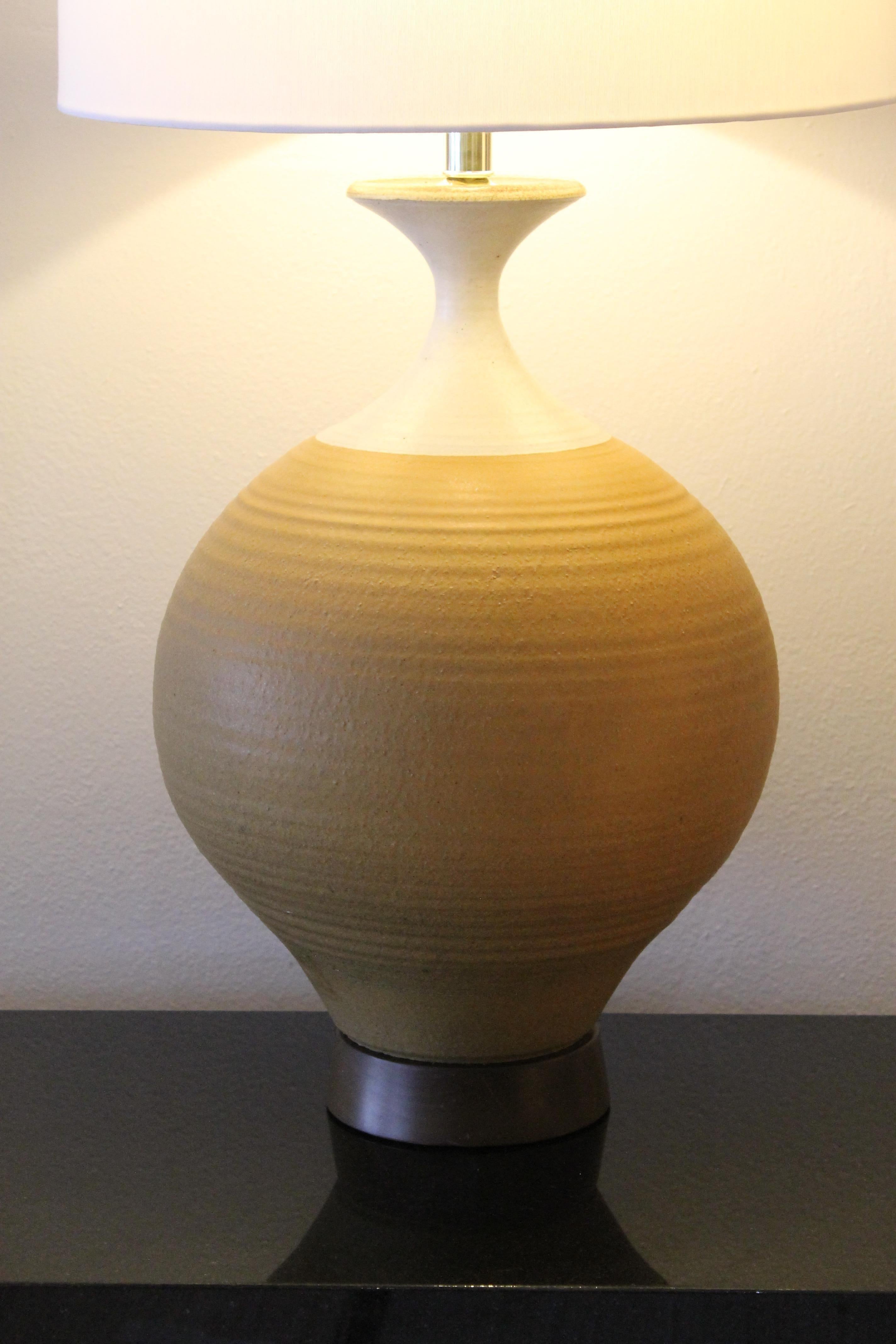 Stoneware lamp by Bob Kinzie for the Affiliated Craftsmen Lamp Company of Costa Mesa, CA.  Lamp has been professionally rewired for 3-way light bulbs. We added a 3