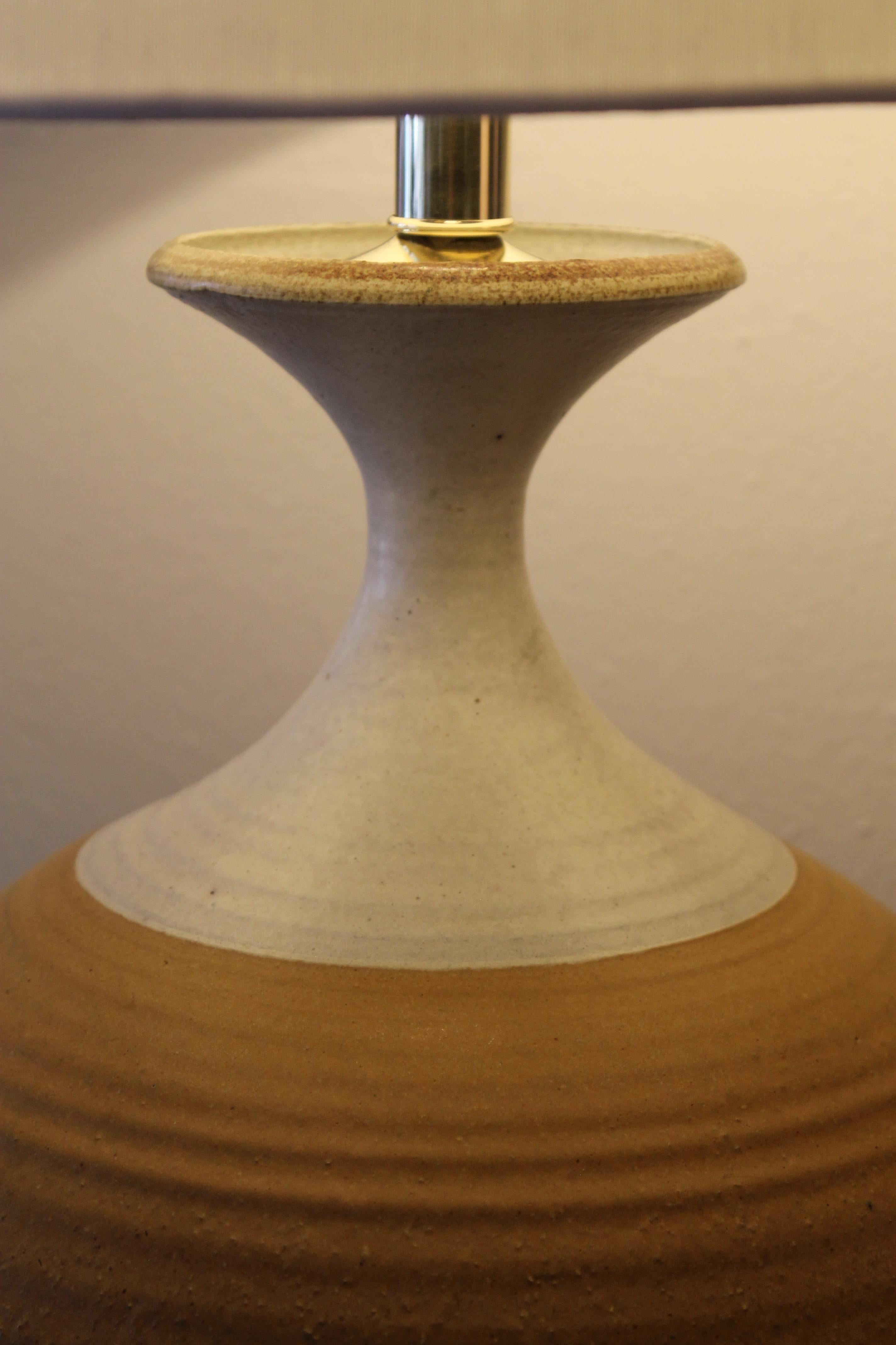 Américain Lampe en grès de Bob Kinzie pour la société artisanale affiliate Craftsmen Lamp Company en vente