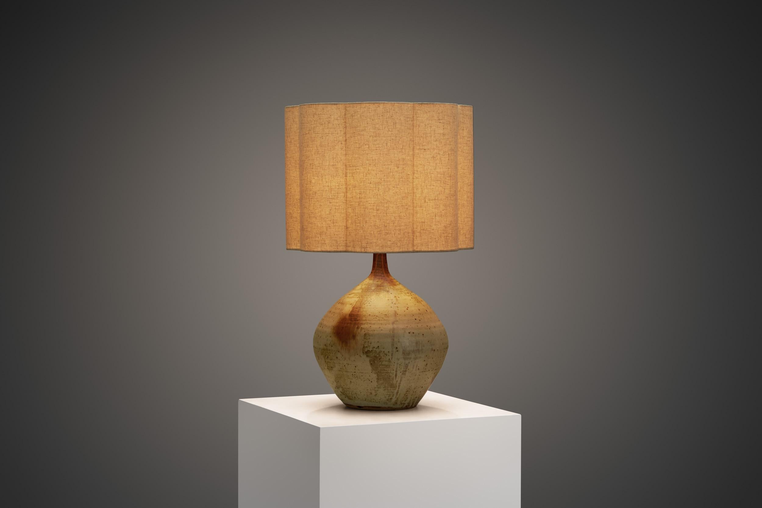 The mid-20th century brought about a revolution in design throughout Europe, where function and form merged in perfect ways. Jean-Pierre Prud'homme, a ceramicist of the second half of the 20th century embodied his era’s mastery, while drawing