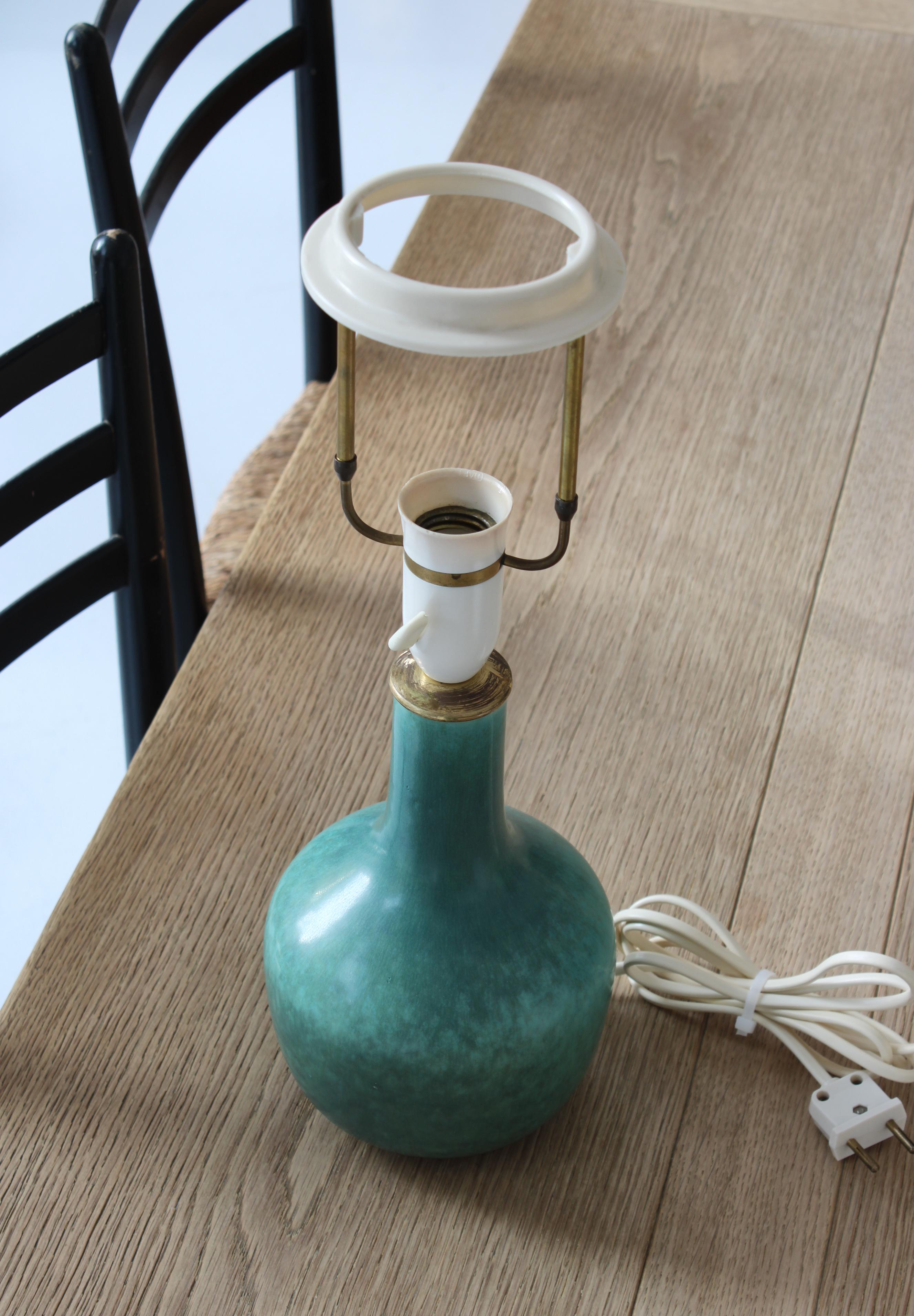 Scandinavian Modern Stoneware Table Lamp by Saxbo Green Glazing Eva Staehr-Nielsen, Denmark, 1940s For Sale