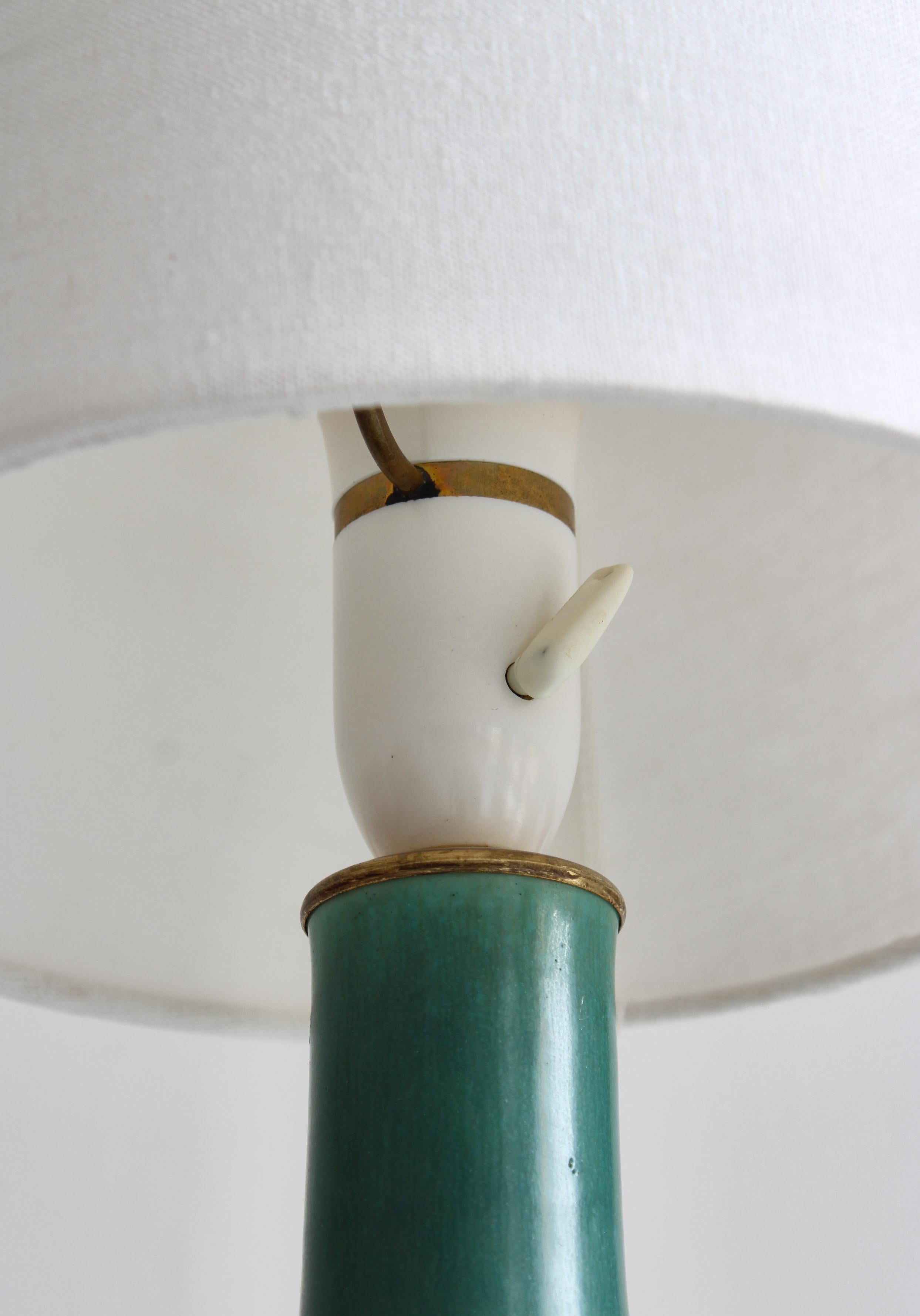 Grès Lampe de bureau en grès émaillé vert Saxbo d'Eva Staehr-Nielsen, Danemark, années 1940 en vente