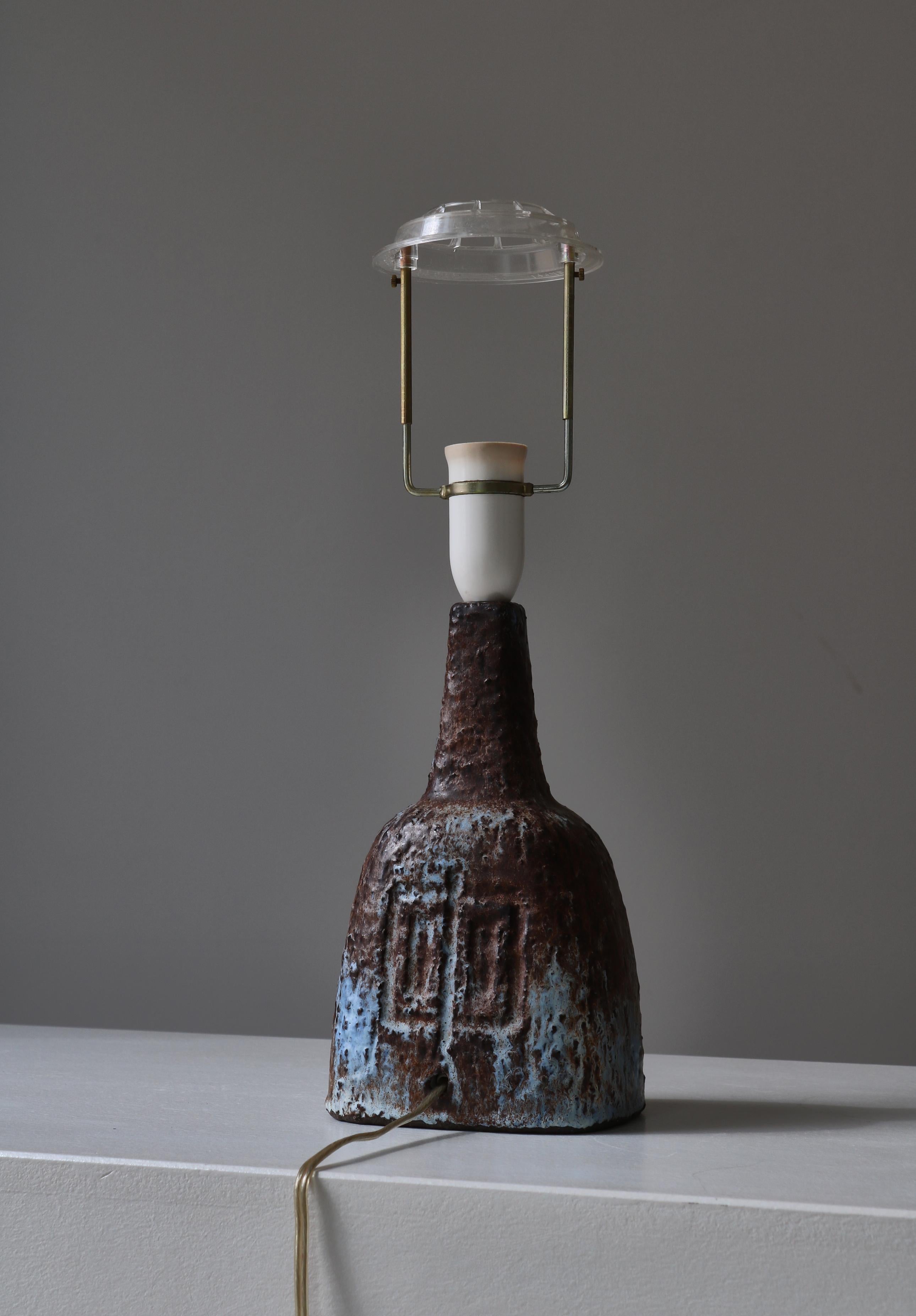 Lampe de table en grès fabriquée à la main par 