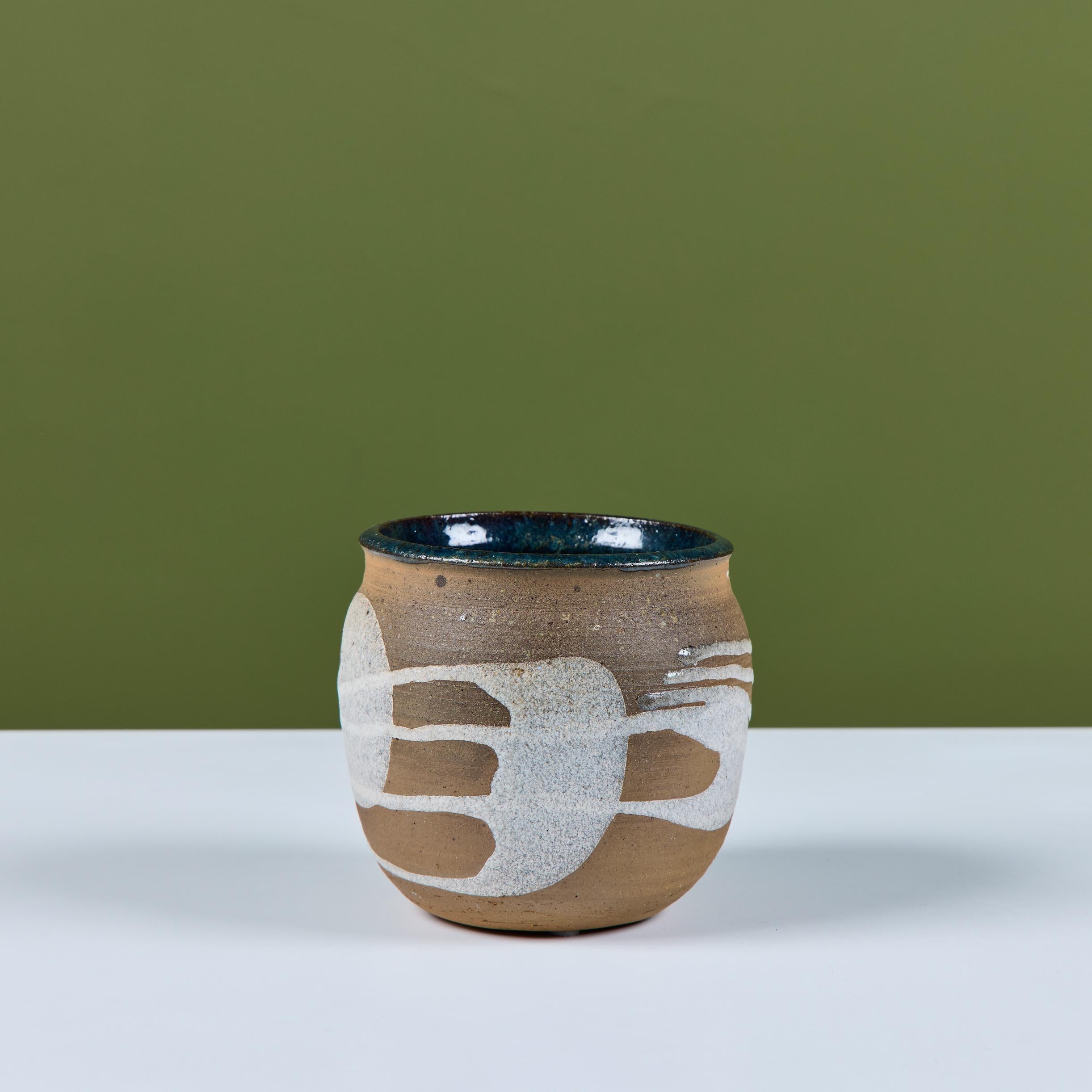 Vernissé Jardinière de table en grès à glaçure blanche en vente