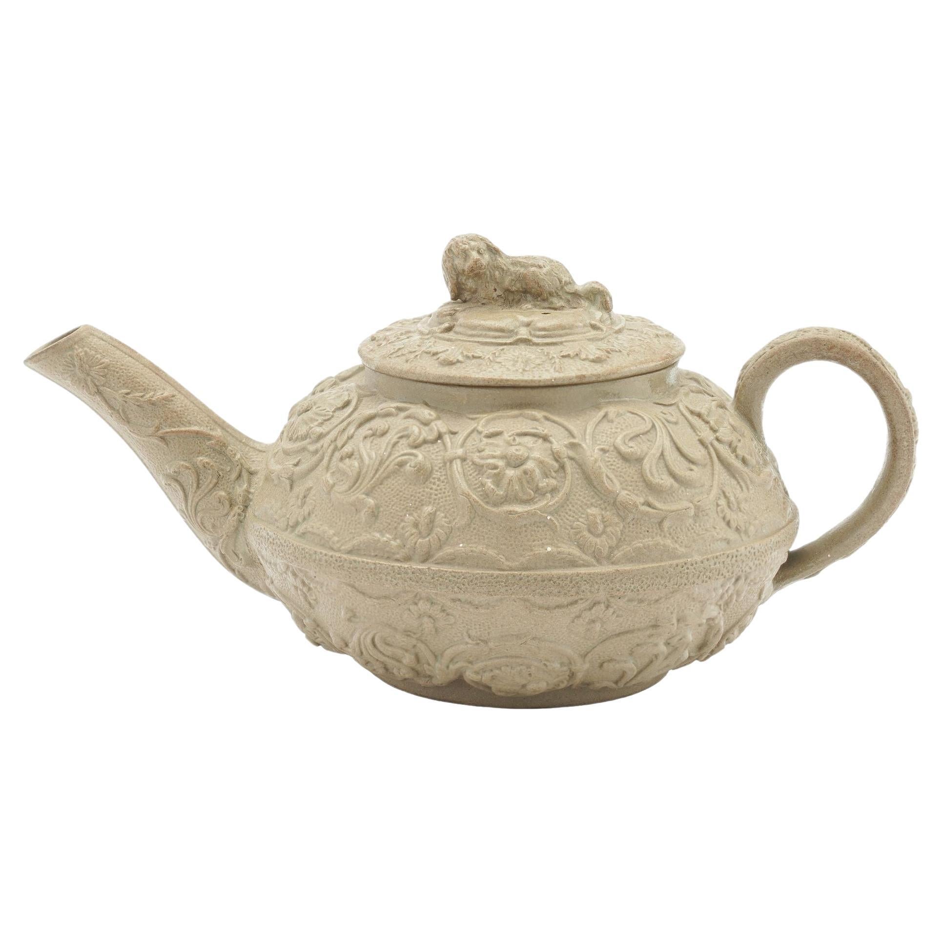 Stoneware tea pot with spaniel lid finial by Wedgwood, c. 1829 For Sale