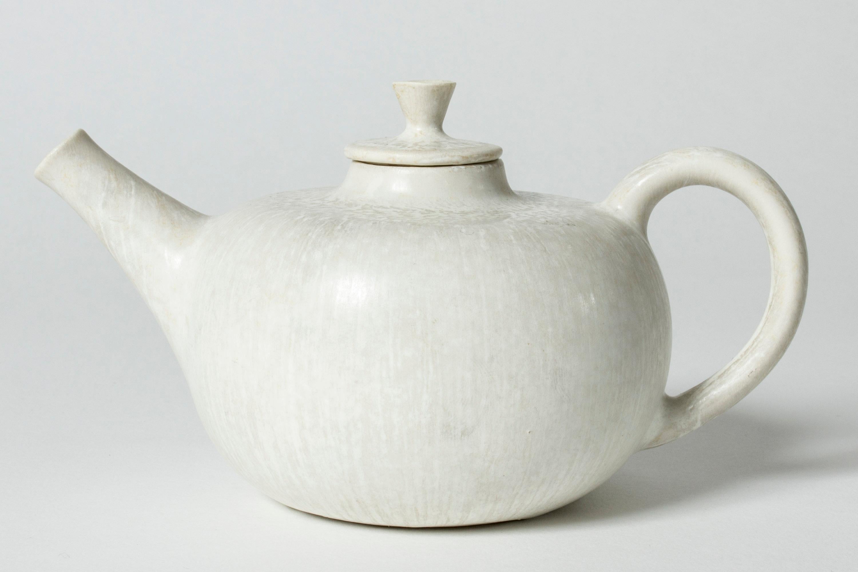 Stoneware Teapot by Carl-Harry Stålhane, Sweden, 1950s In Good Condition In Stockholm, SE