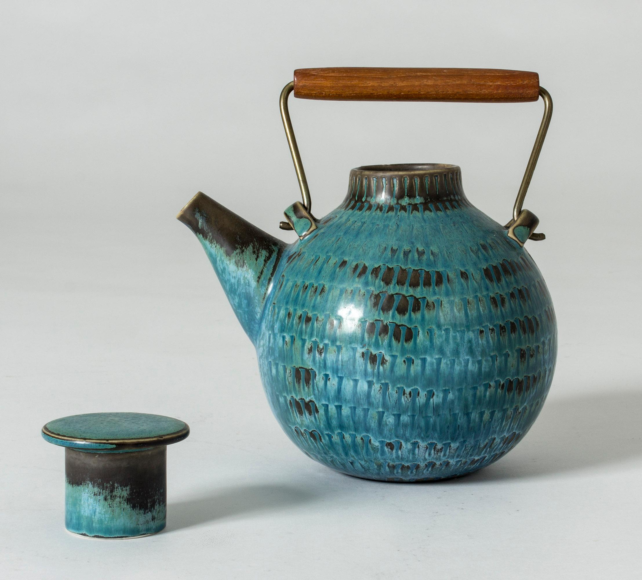 Stoneware Teapot by Stig Lindberg In Good Condition In Stockholm, SE