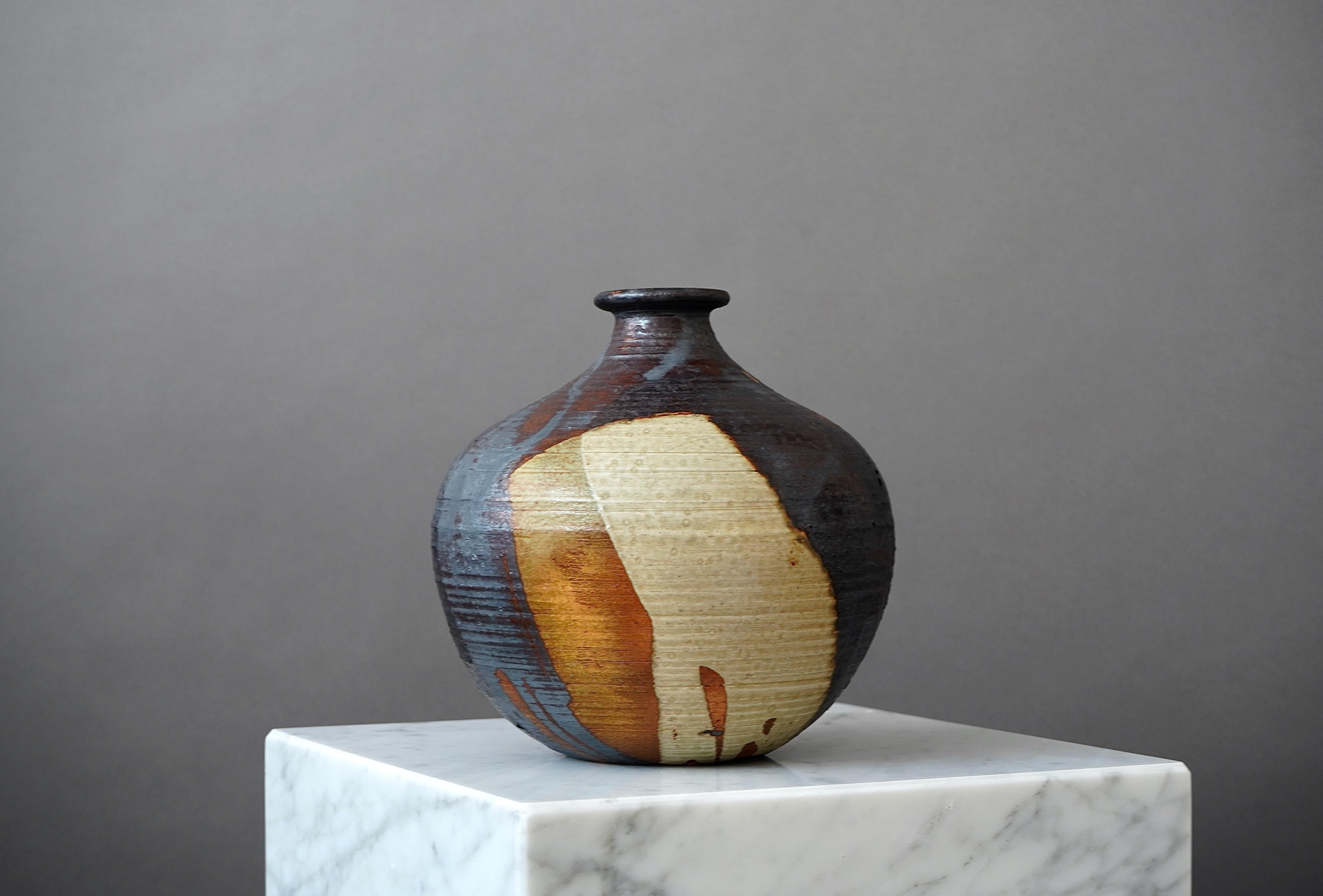 Scandinavian Modern Stoneware Vase by Annikki Hovisaari for Arabia, Finland, 1960s For Sale