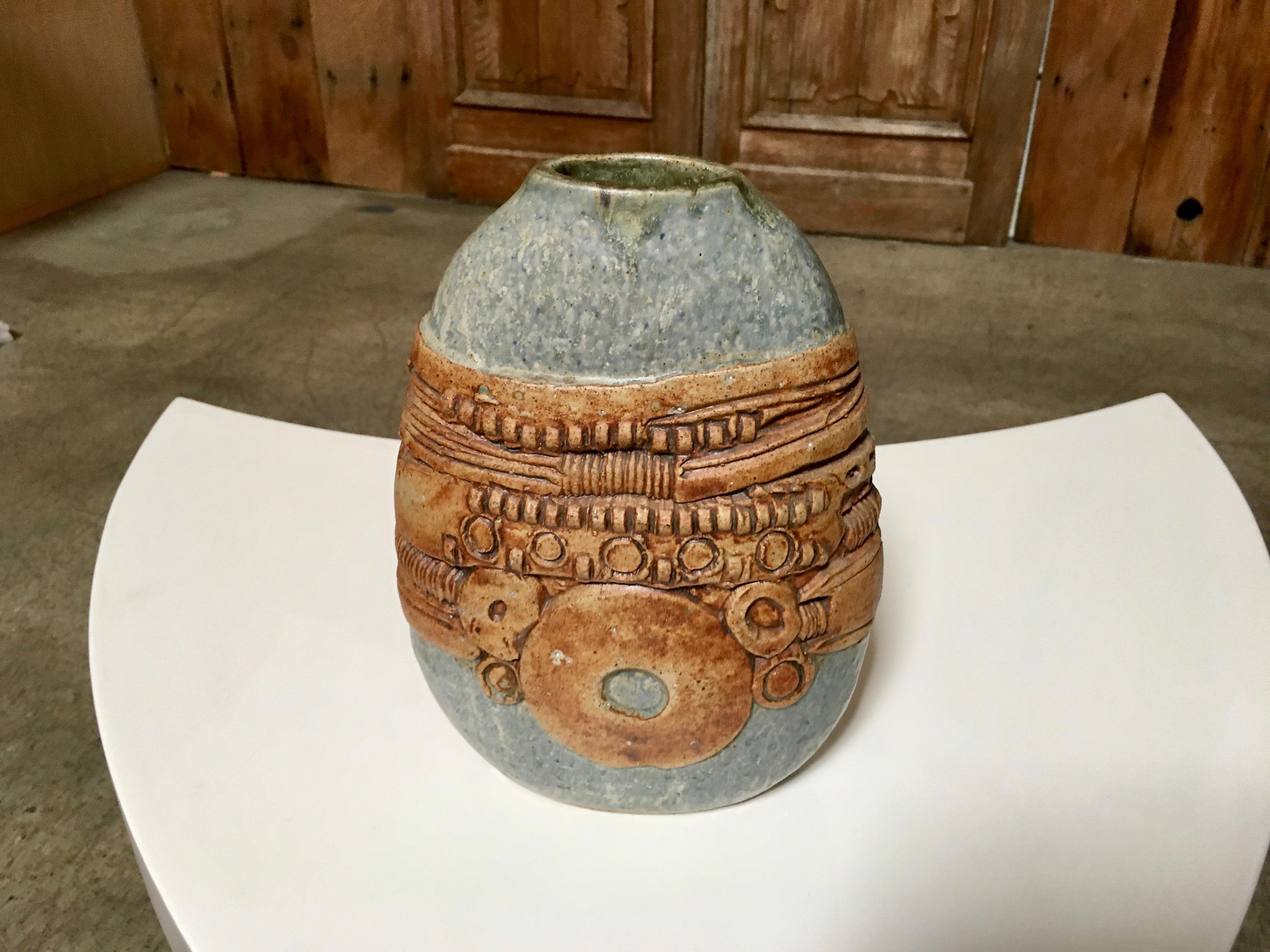 Vintage stoneware

In 1960 he set up his own workshop in Forest Hill, London, Progressive designs were readily accepted in London at that time, and Rooke applied his efforts to making pieces of a sculptural nature. The early pieces were mainly
