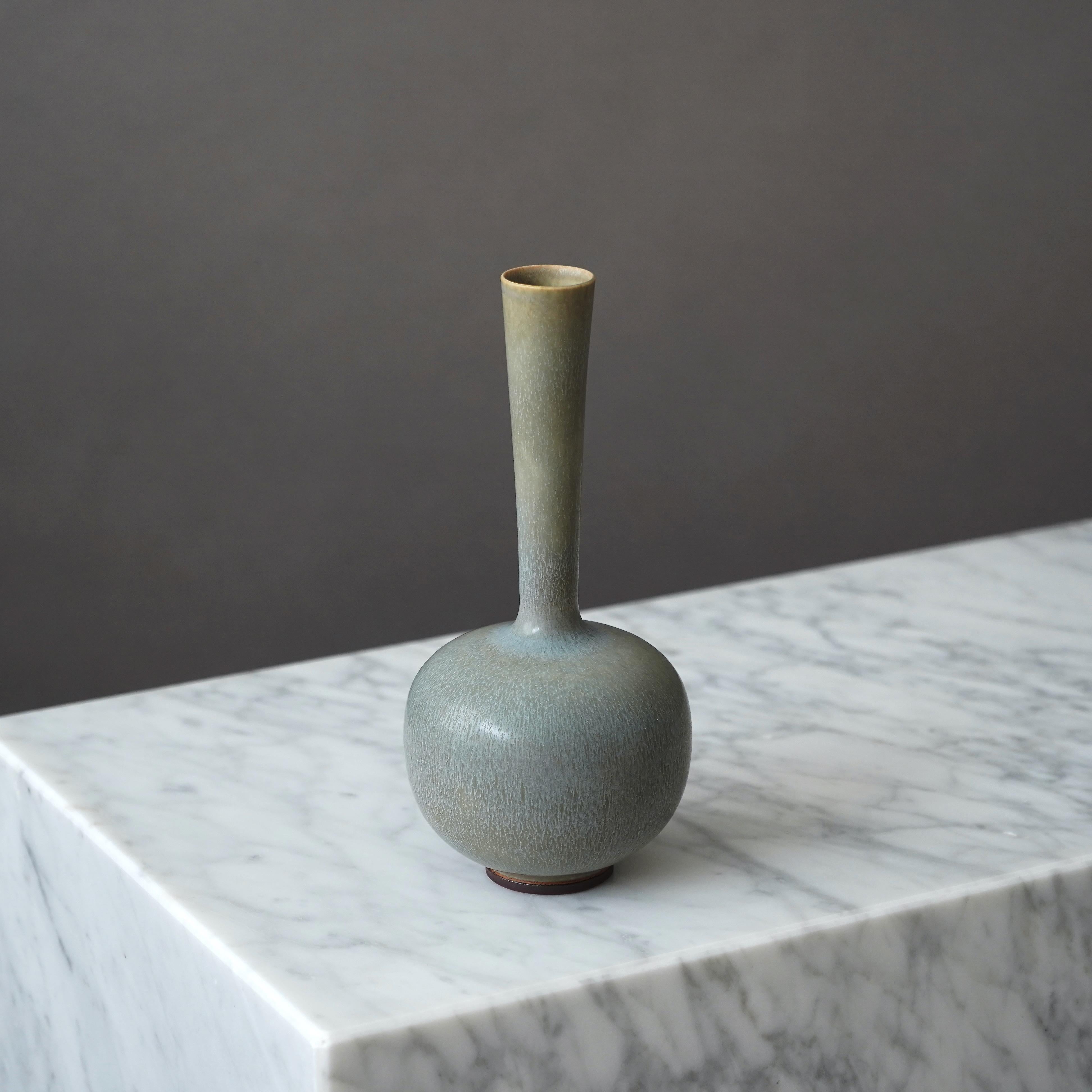 Scandinavo moderno Vaso in gres di Berndt Friberg per Studio A, Svezia, 1956 in vendita
