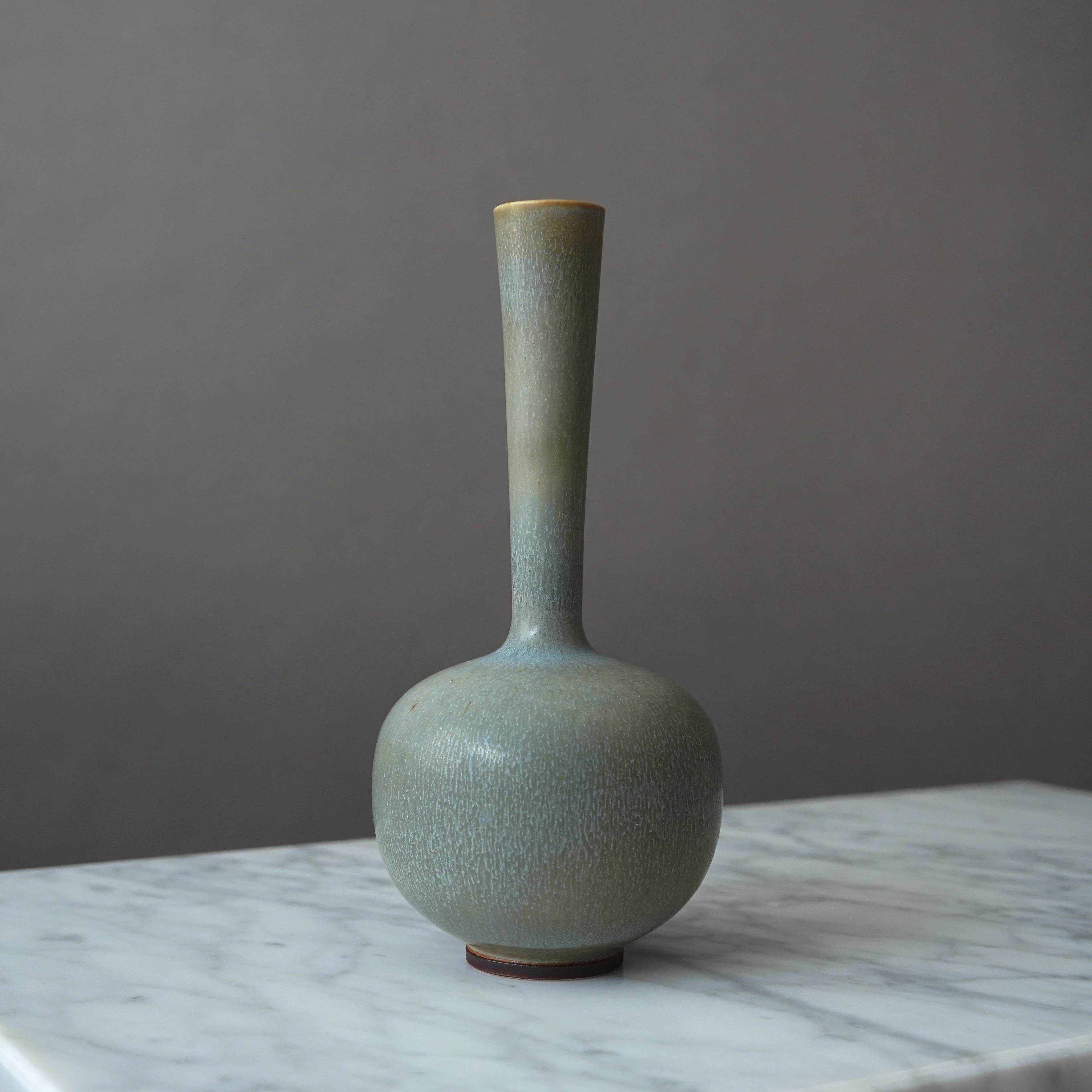 XX secolo Vaso in gres di Berndt Friberg per Studio A, Svezia, 1956 in vendita