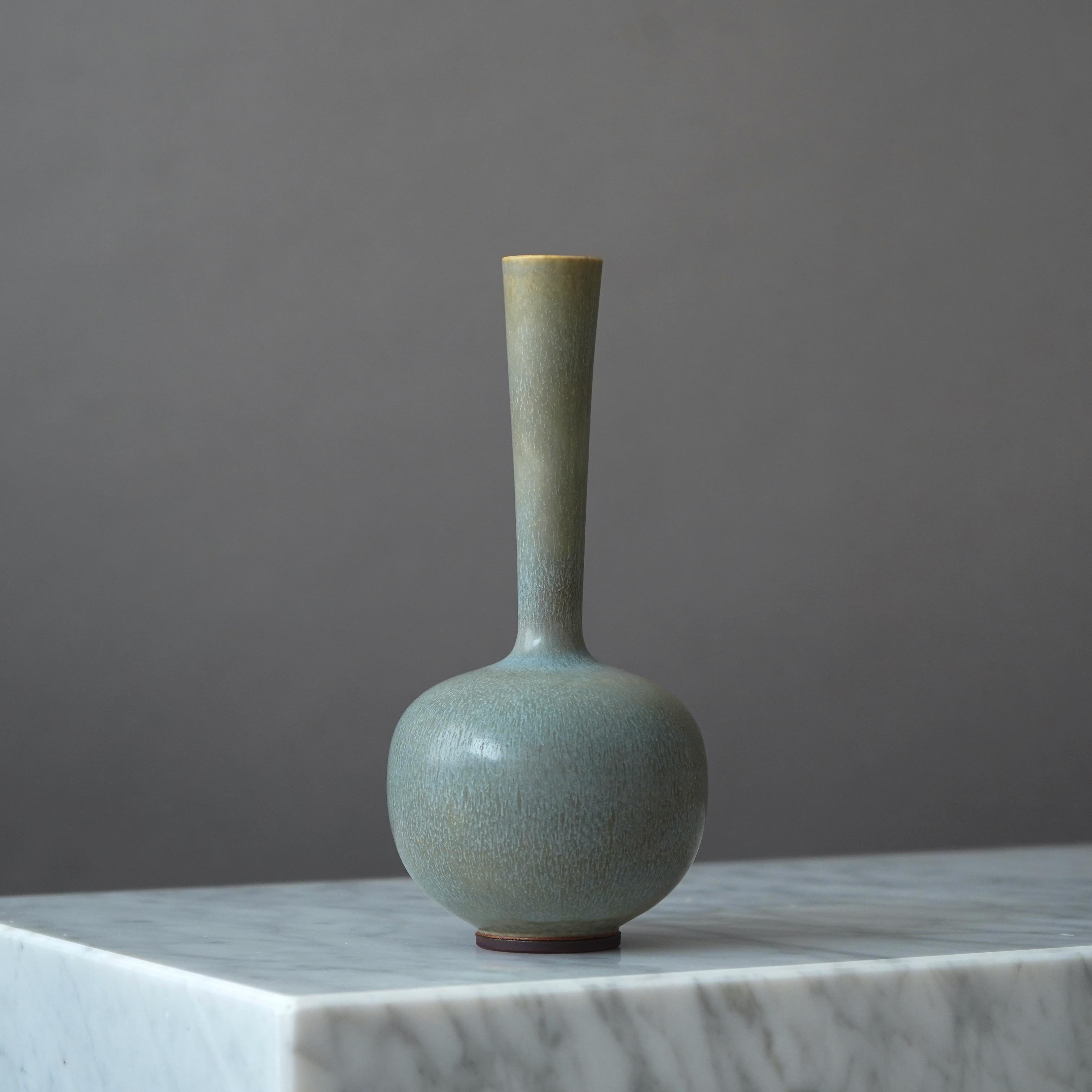 Ceramica Vaso in gres di Berndt Friberg per Studio A, Svezia, 1956 in vendita