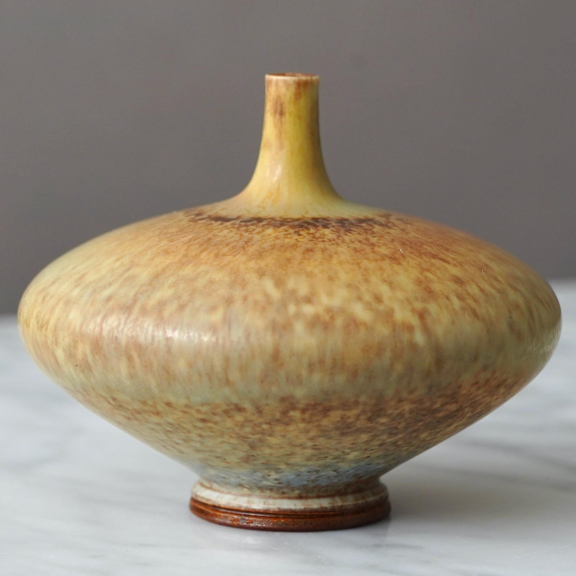 Vaso in gres di Berndt Friberg per Studio A, Svezia, 1969 in vendita 3