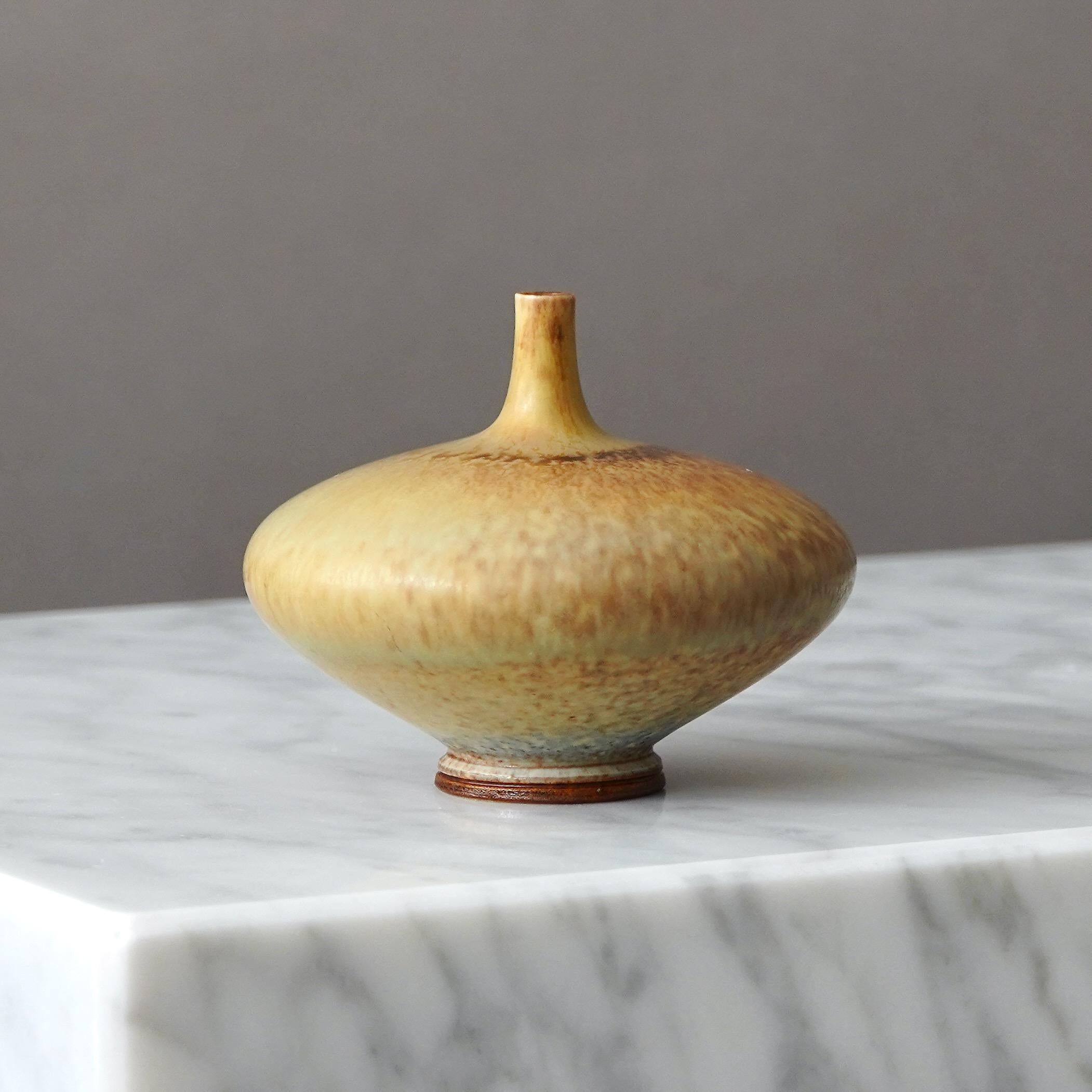 Vaso in gres di Berndt Friberg per Studio A, Svezia, 1969 in vendita 1