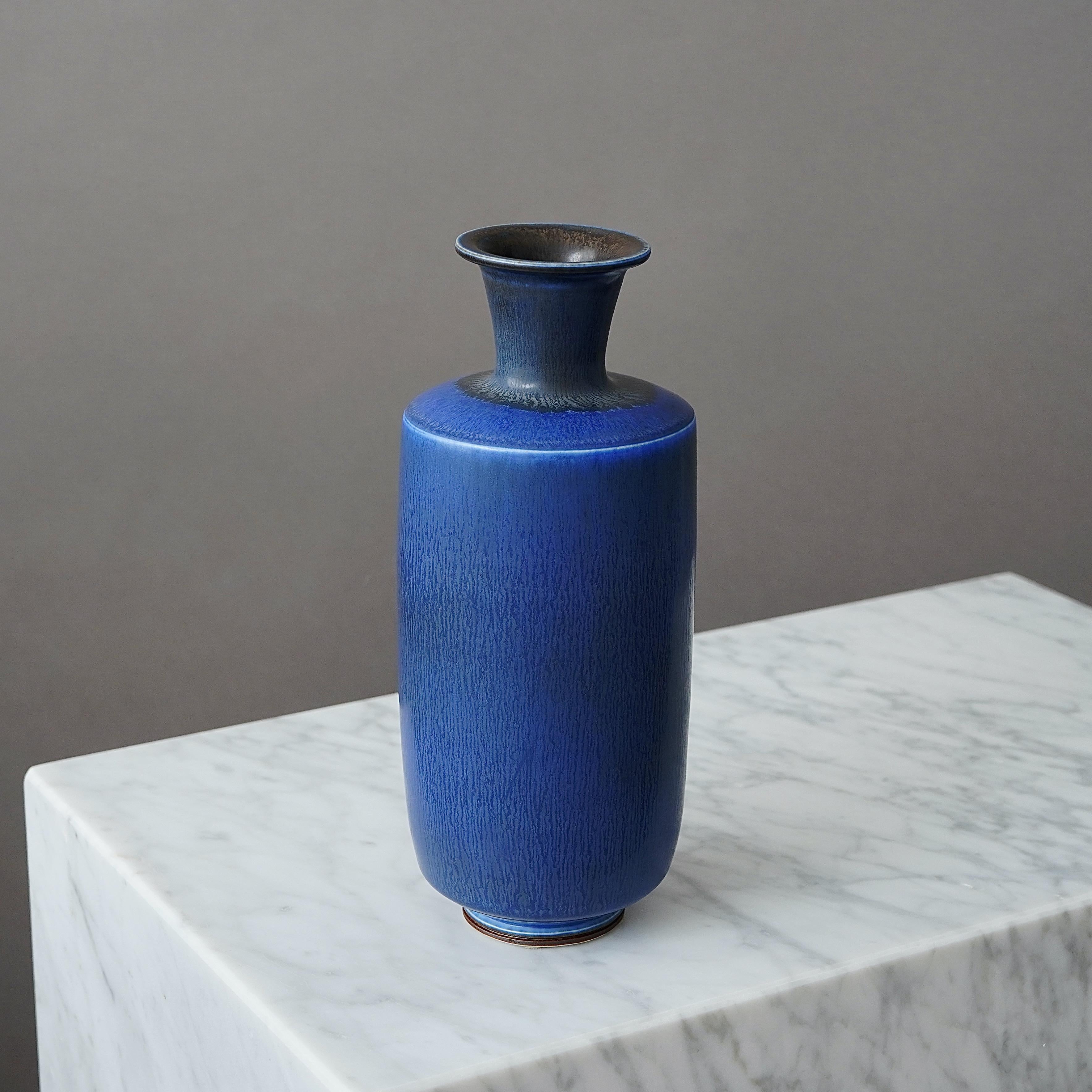 Vaso in gres di Berndt Friberg per Studio A, Svezia, 1975 In condizioni buone in vendita a Malmö, SE