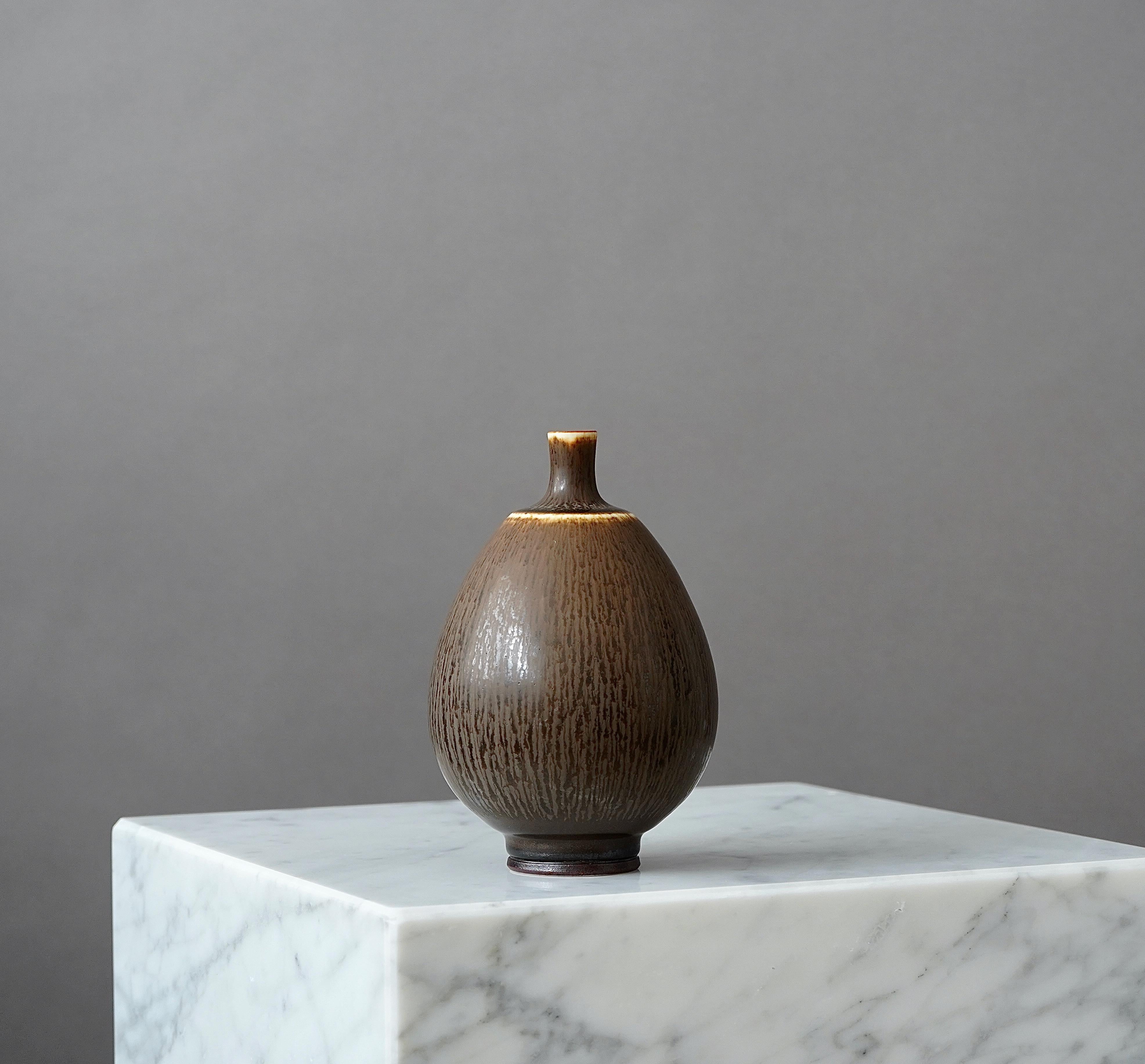 Stoneware Vase by Berndt Friberg for Gustavsberg Studio, Sweden, 1979 In Good Condition For Sale In Malmö, SE
