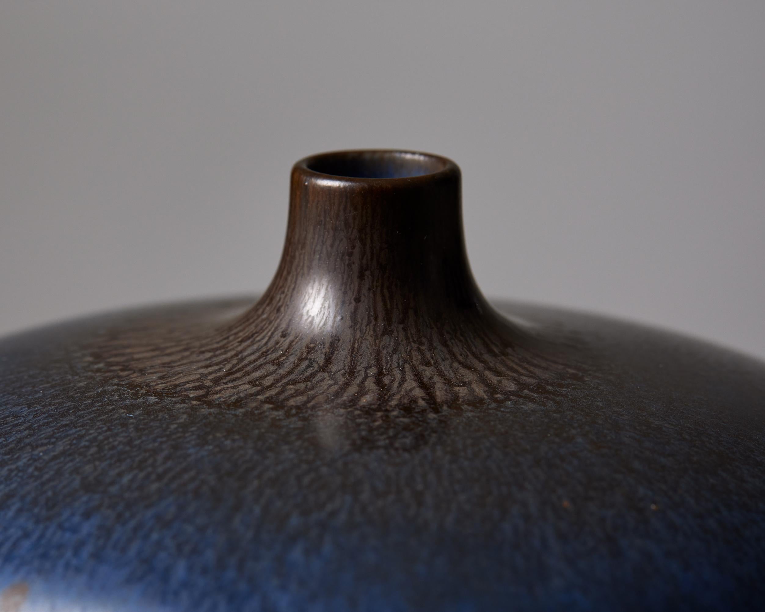 Mid-20th Century Stoneware vase by Berndt Friberg for Gustavsberg, Sweden, 1954, Blue, Taupe For Sale