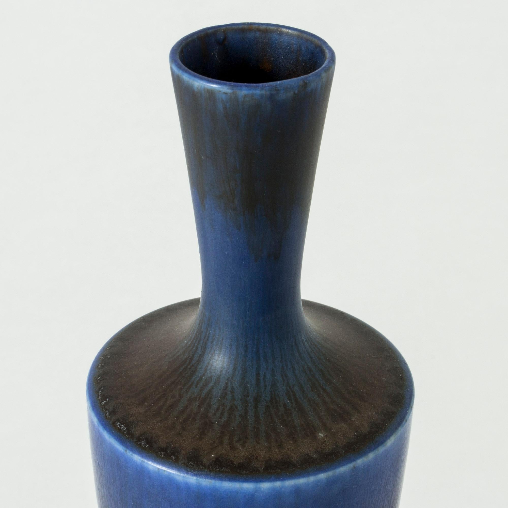 Scandinavian Modern Stoneware Vase by Berndt Friberg for Gustavsberg, Sweden, 1960s For Sale