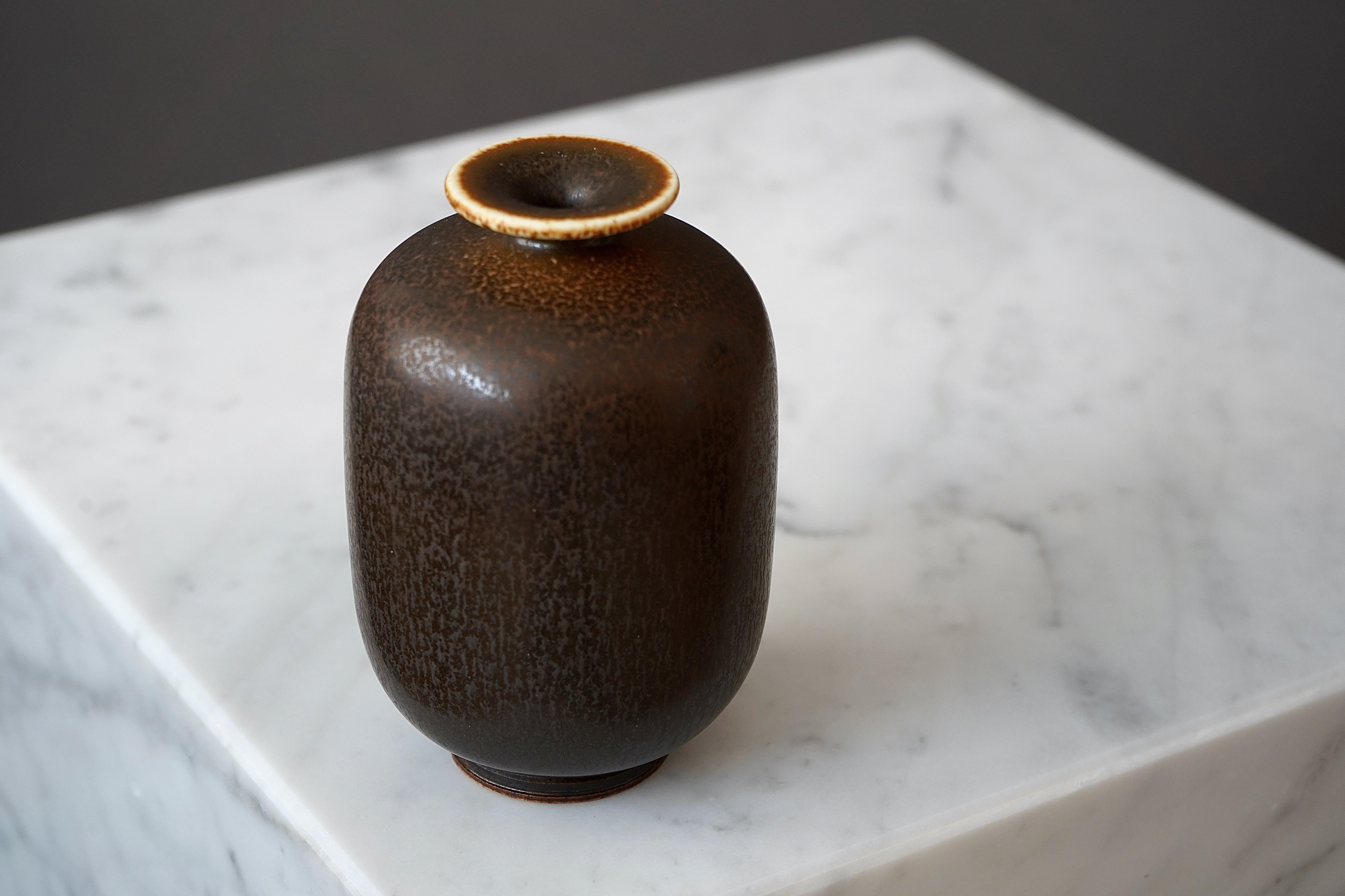 Swedish Stoneware Vase by Berndt Friberg for Gustavsberg, Sweden, 1965 For Sale