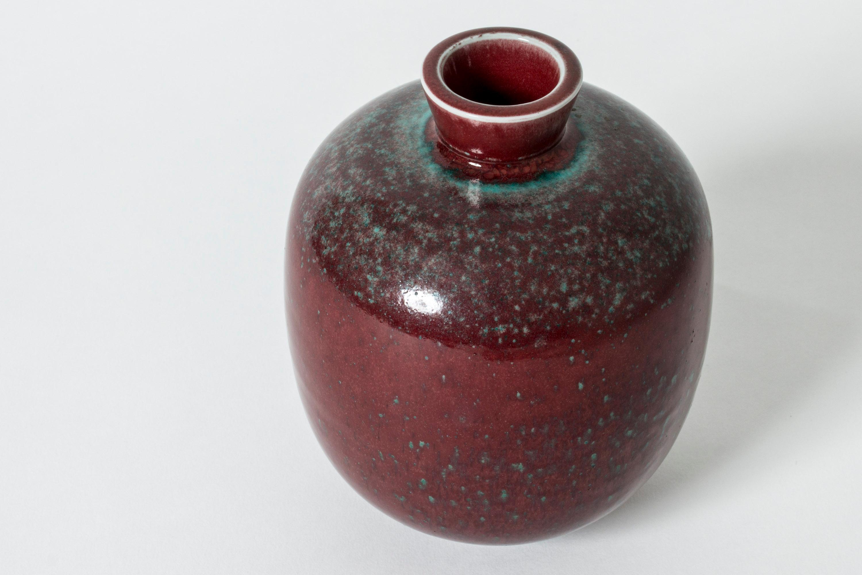 Scandinavian Modern Stoneware Vase by Berndt Friberg for Gustavsberg, Sweden, 1975 For Sale
