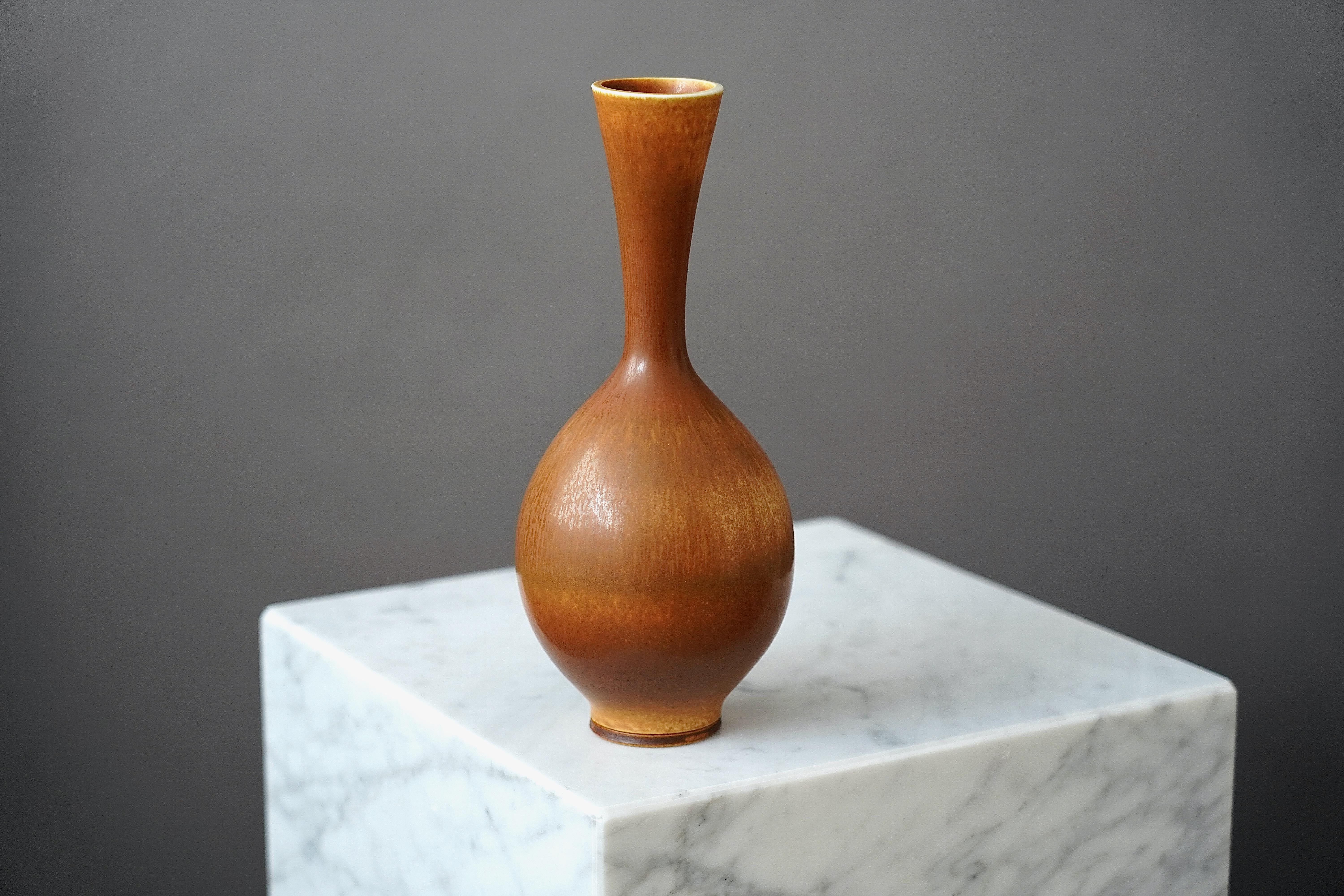 Scandinavian Modern Stoneware Vase by Berndt Friberg for Gustavsberg, Sweden, 1975 For Sale
