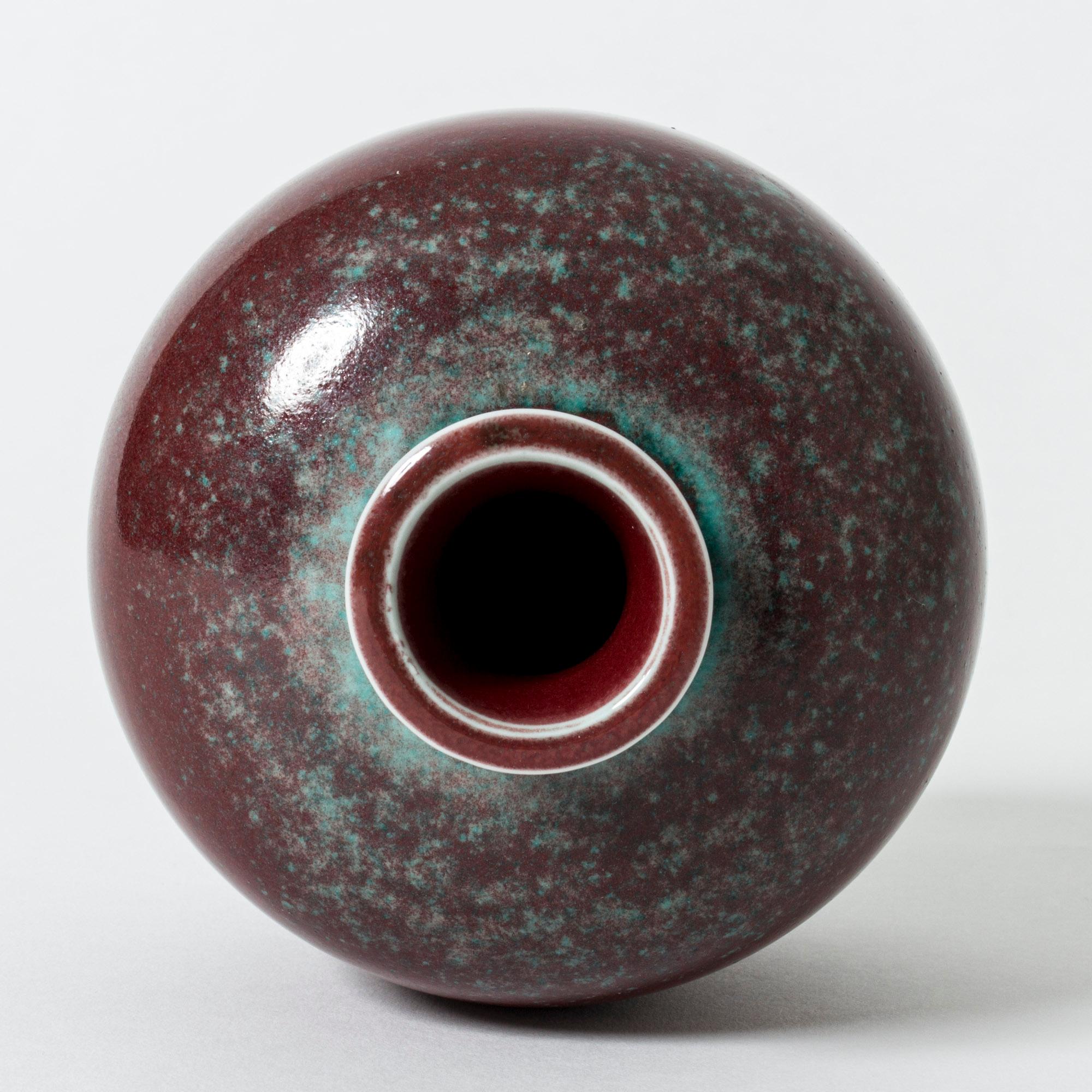 Swedish Stoneware Vase by Berndt Friberg for Gustavsberg, Sweden, 1975 For Sale