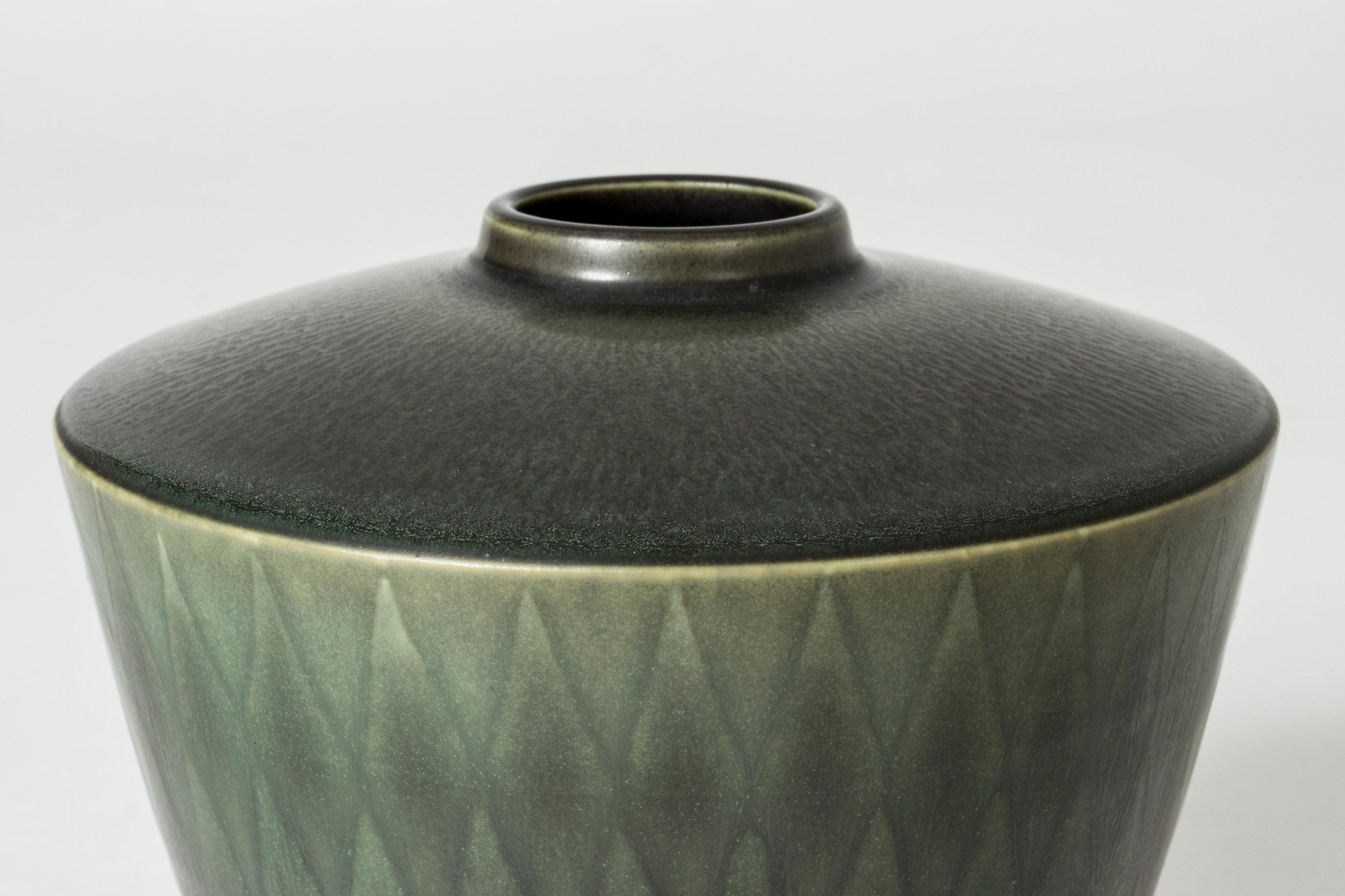 Stoneware Vase by Berndt Friberg In Good Condition In Stockholm, SE