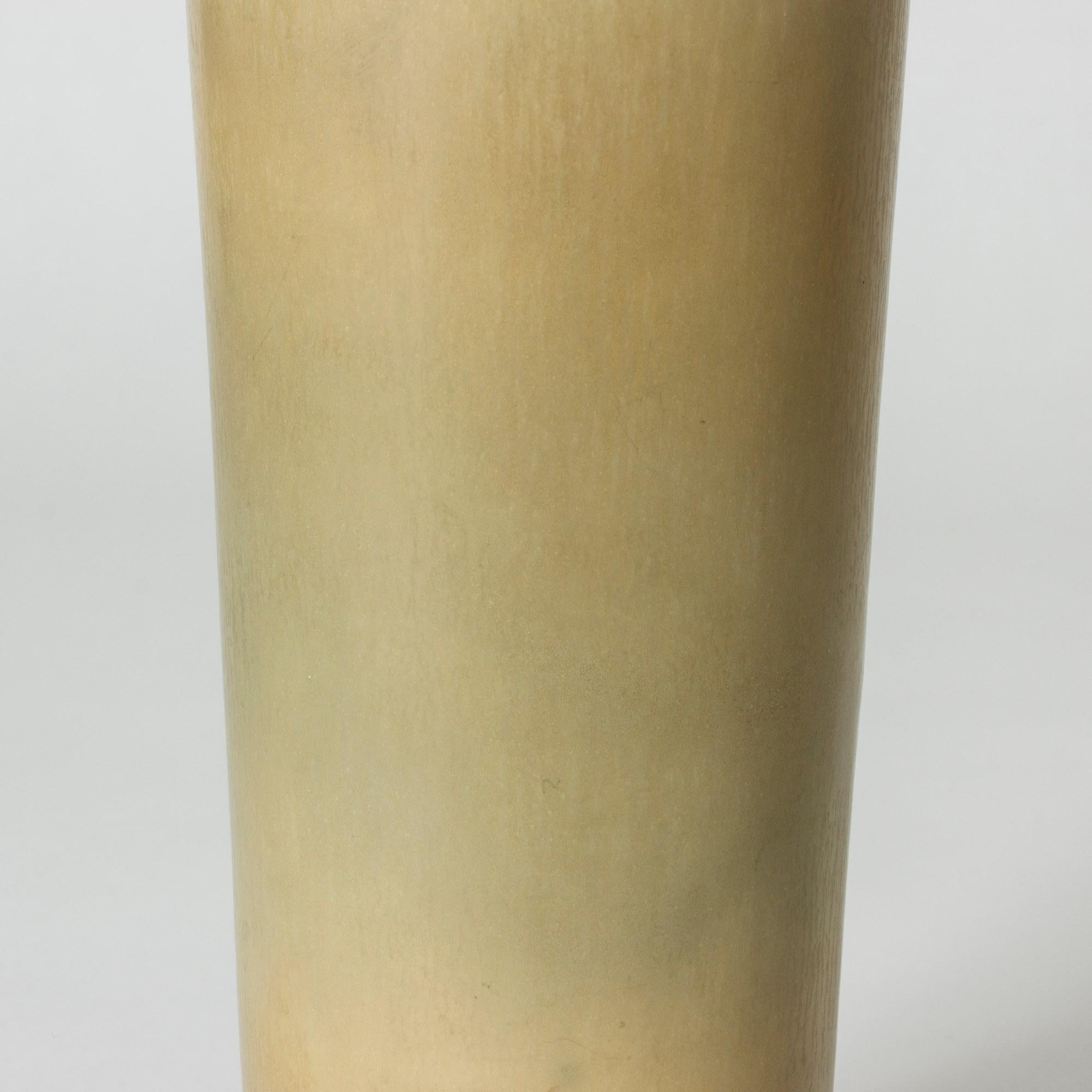 Stoneware Vase by Berndt Friberg In Good Condition For Sale In Stockholm, SE
