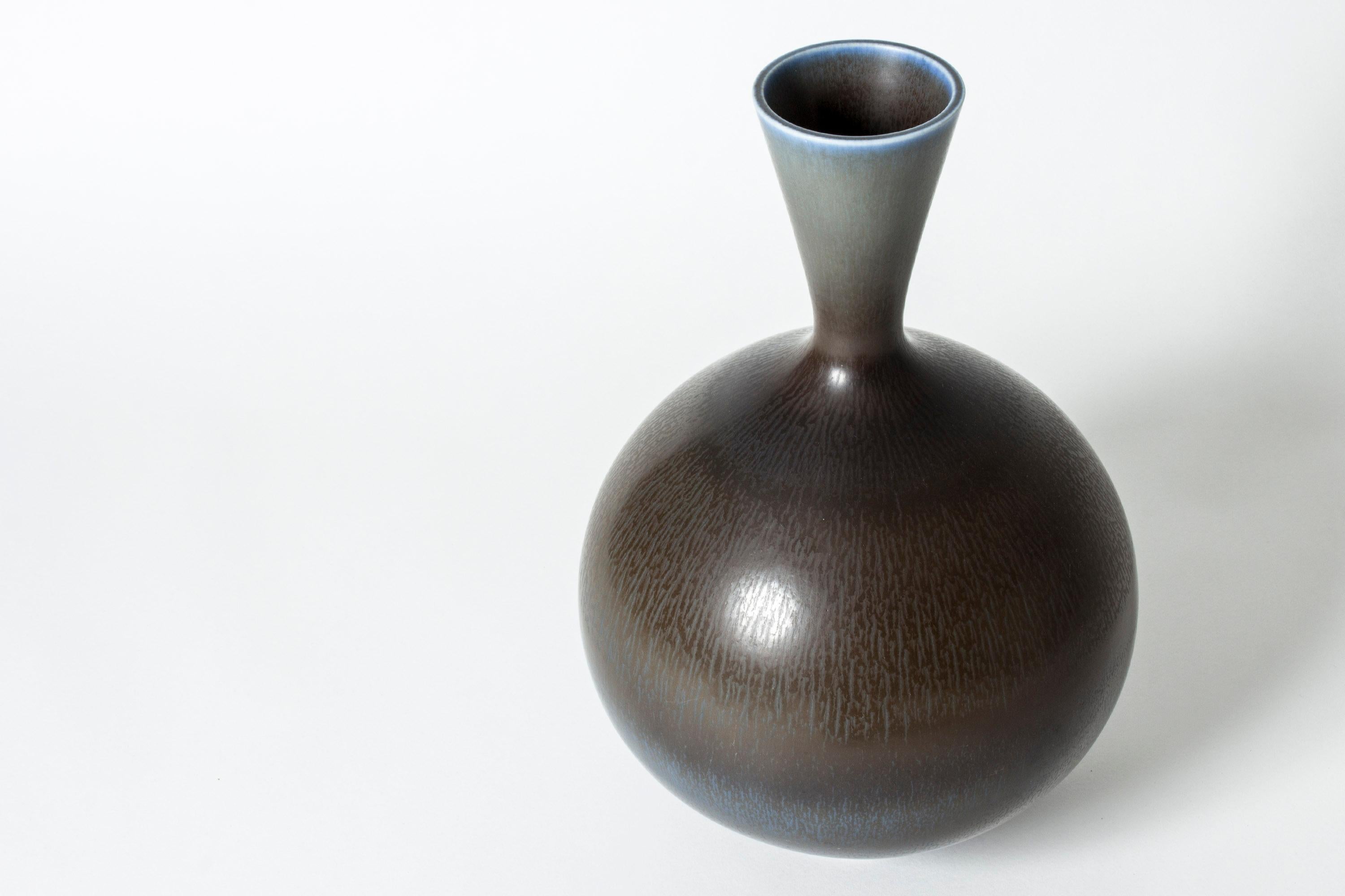 Scandinavian Modern Stoneware Vase by Berndt Friberg, Gustavsberg, Sweden, 1950s